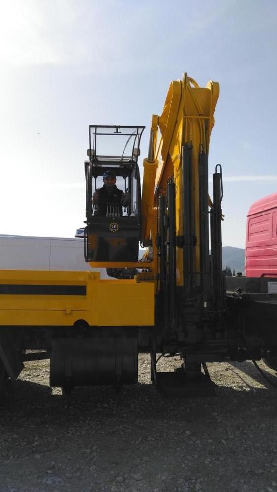 10 Ton Truck Mounted Crane Knuckle 10ton Rated Load Puma Engine 14m Max. Lifting Height