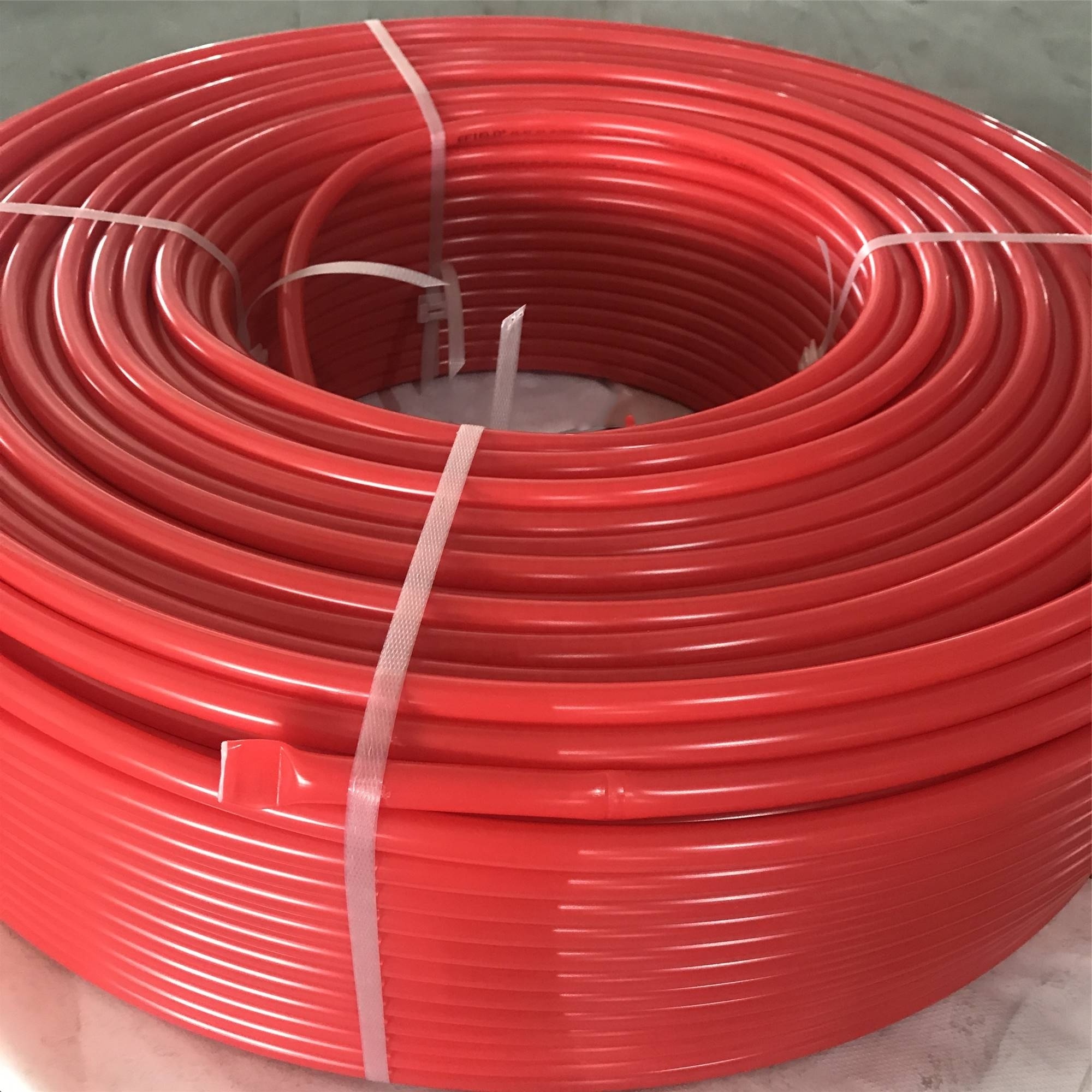 New customized design 3 color  1/2  3 /4  1 Inch round shape pex tube  16 25 32mm pex b pipe for water