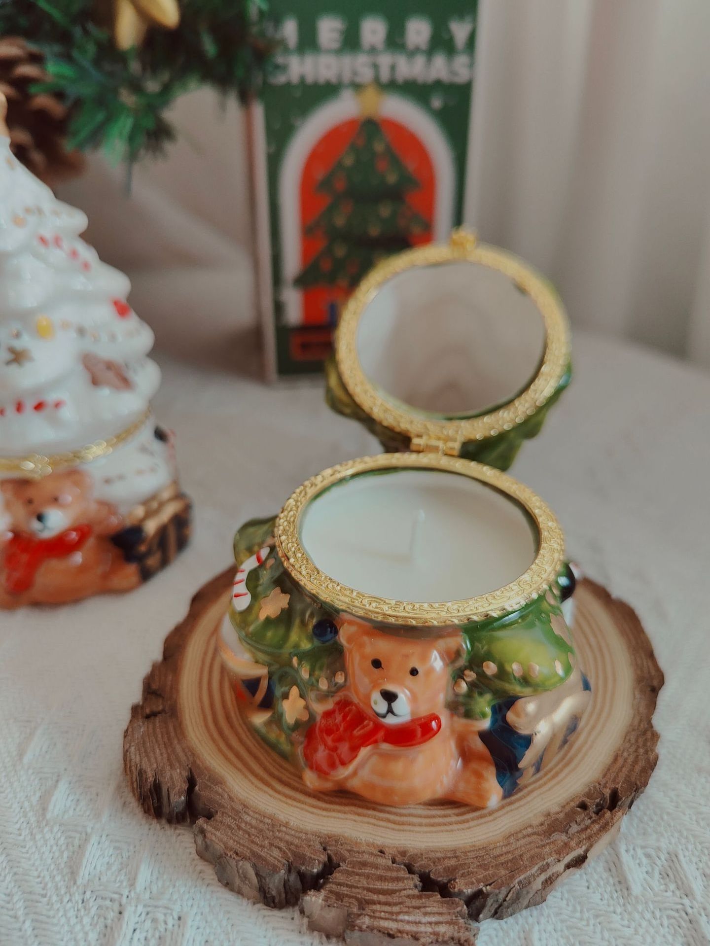 Ceramic Christmas Tree Santa Decoration Low Temperature Aromatherapy Candle Creative Cute Birthday Gift Set Scented Candle