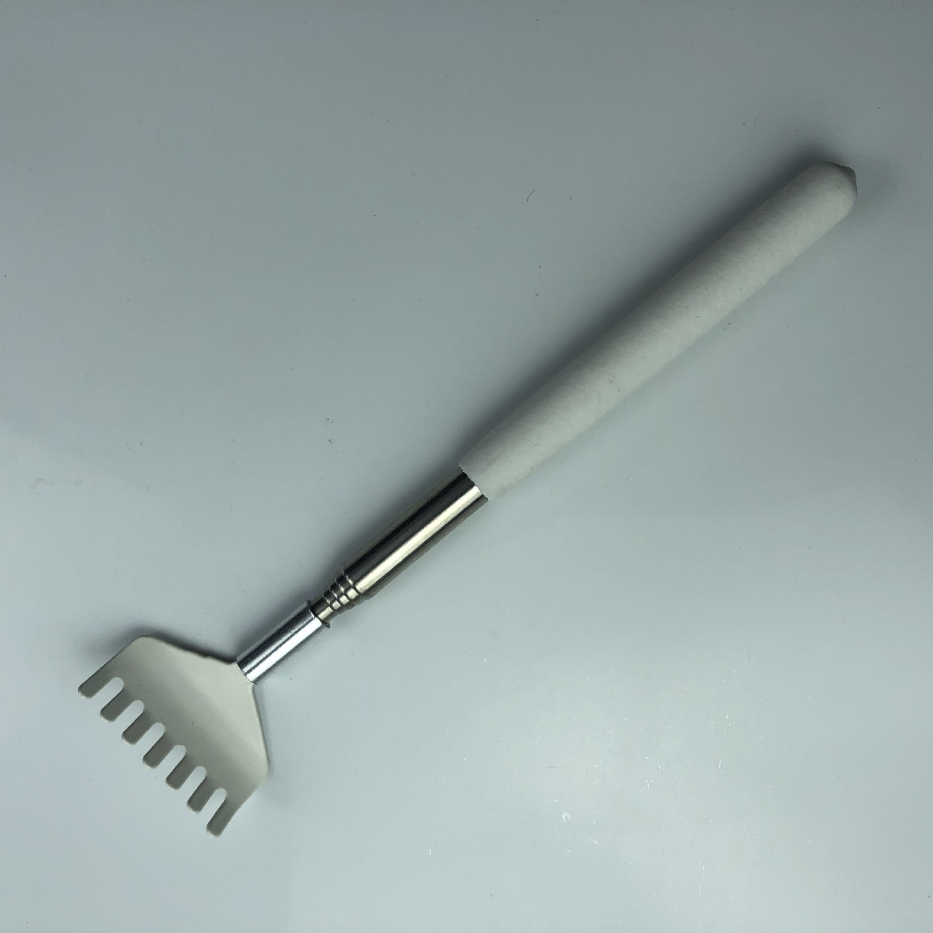 Stainless Steel Back Scratcher Massager Metal Compact Extendable 5 Section 20-68cm Scratching Tool