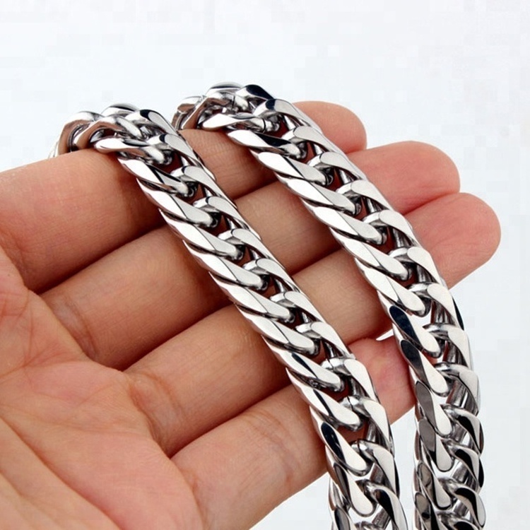 Promo Waterproof Steel Men Necklace Best Quality Simple Design Fashion Long Cuban Link Stainless Steel Necklace Men