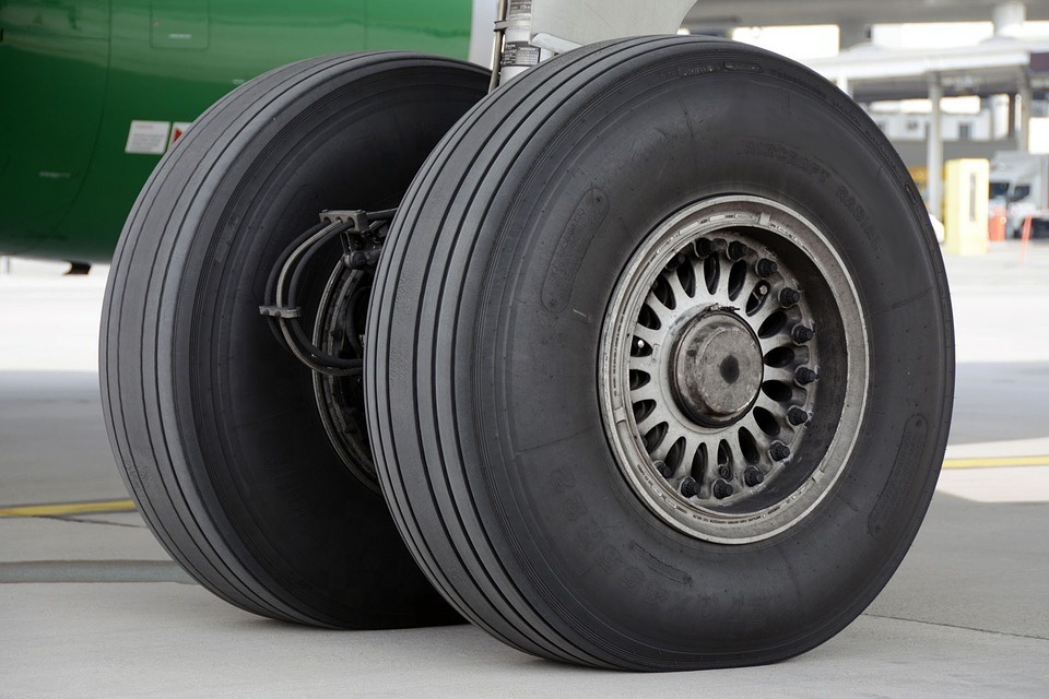 aeroplane tire light aircraft tire 480X200