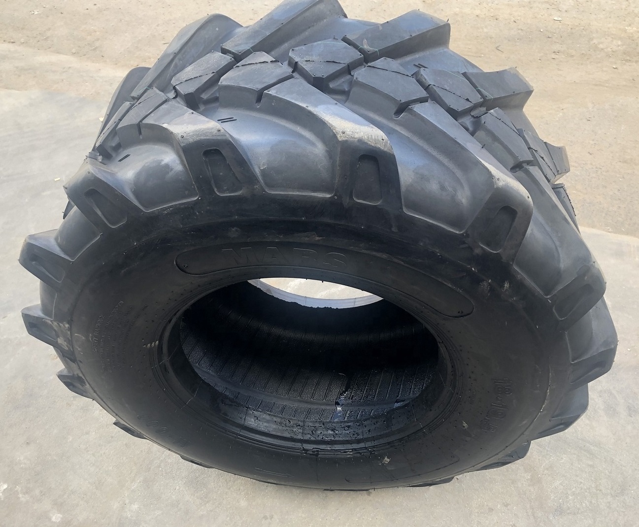 MPT tyre 18-19.5 18-22.5 405/70-20 405/70-24 16/70-20 16/70-24 445/70-19.5 445/70-22.5 10.0/75-15.3 11.5/80-15.3