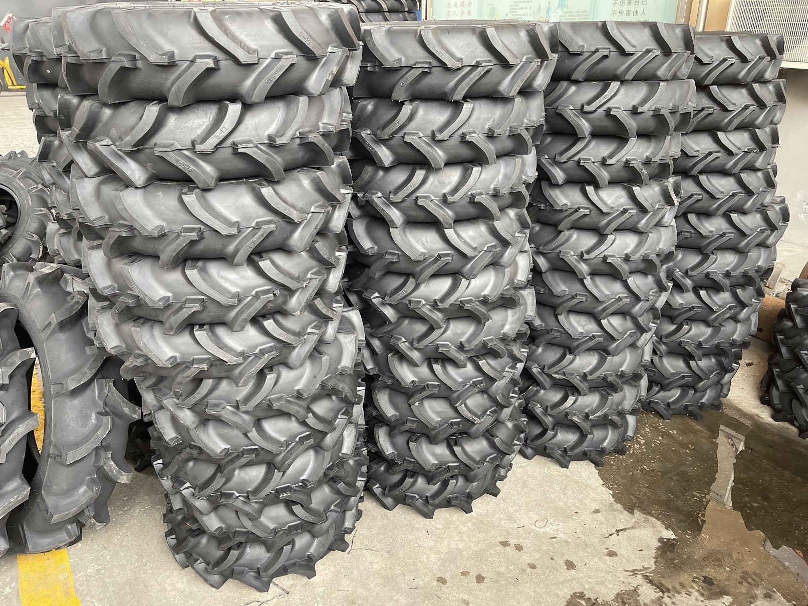 japan kubota tire  R1 4.00-12  5.00-12 6-12 6.00-12 6-14 7-14 7-16 8-16 8-18 8.3-20 8.3-24 9.5-16 9.5-18 9.5-20 9.5-22 9.5-24