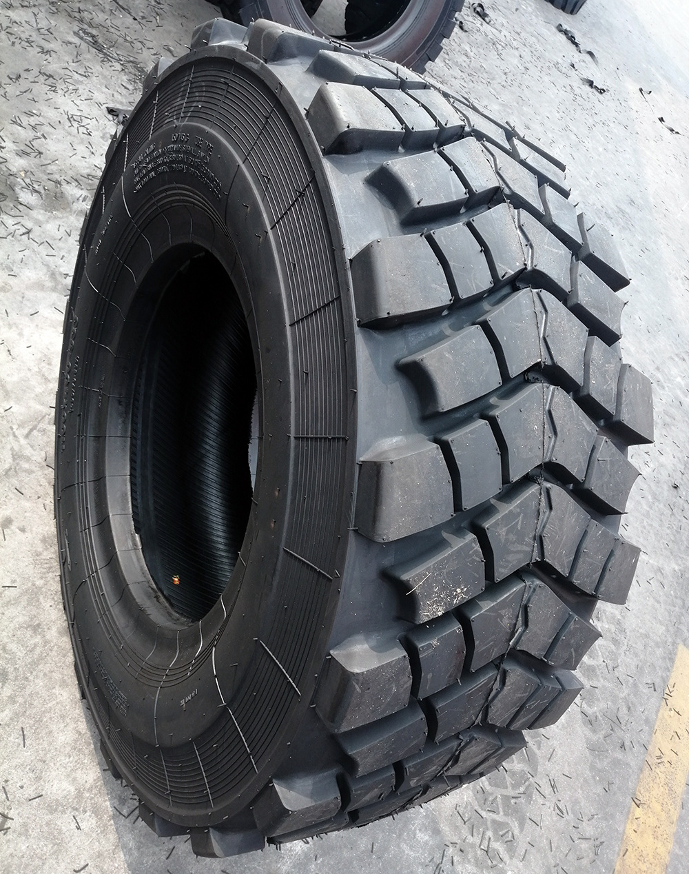 All steel radial heavy duty 425 85 r21 truck tires with best price