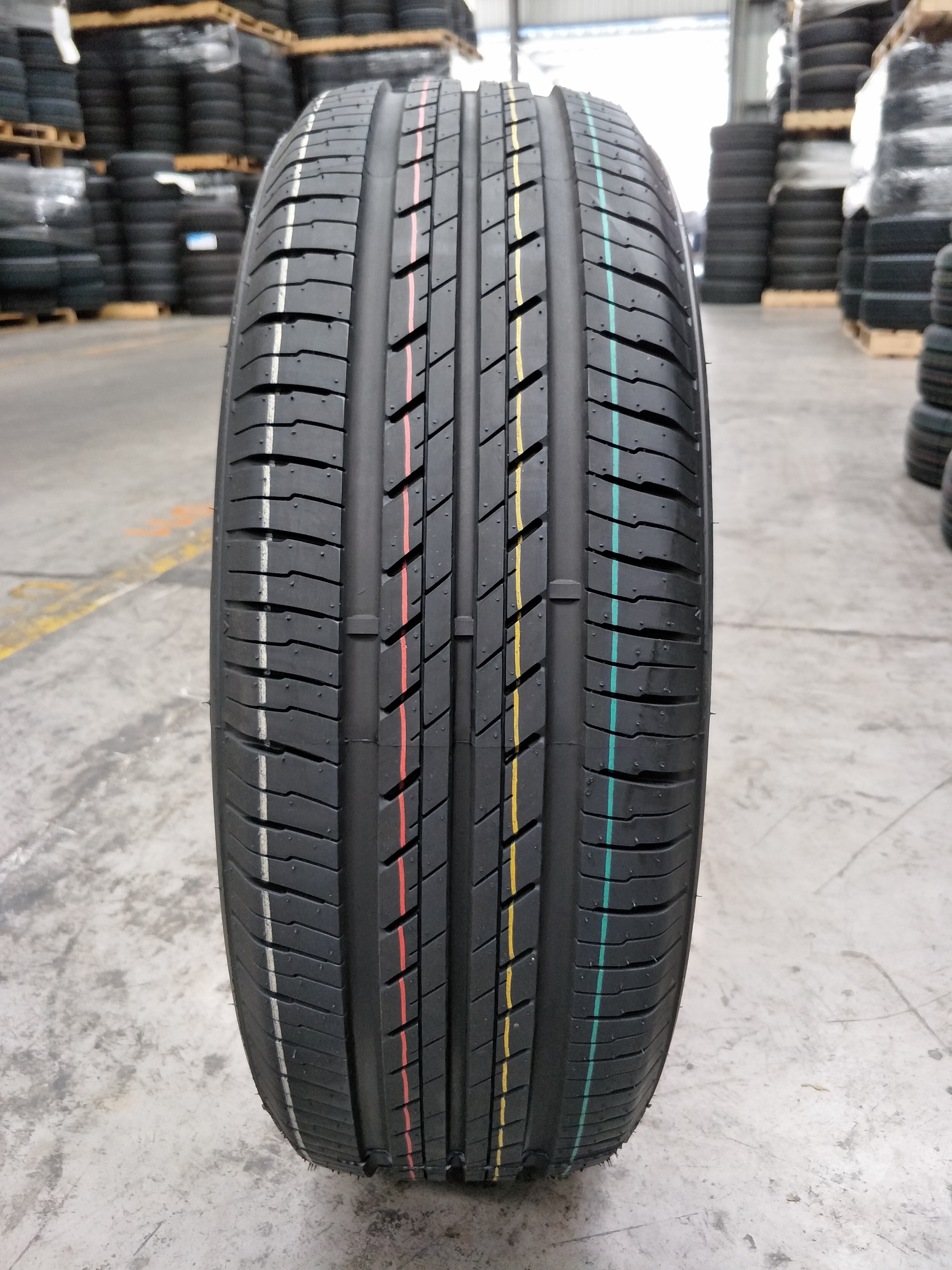 Truck Tires Passenger Car Tires with 185R15LT 195R14LT 195R15C All Steel Heavy Duty Car Tires