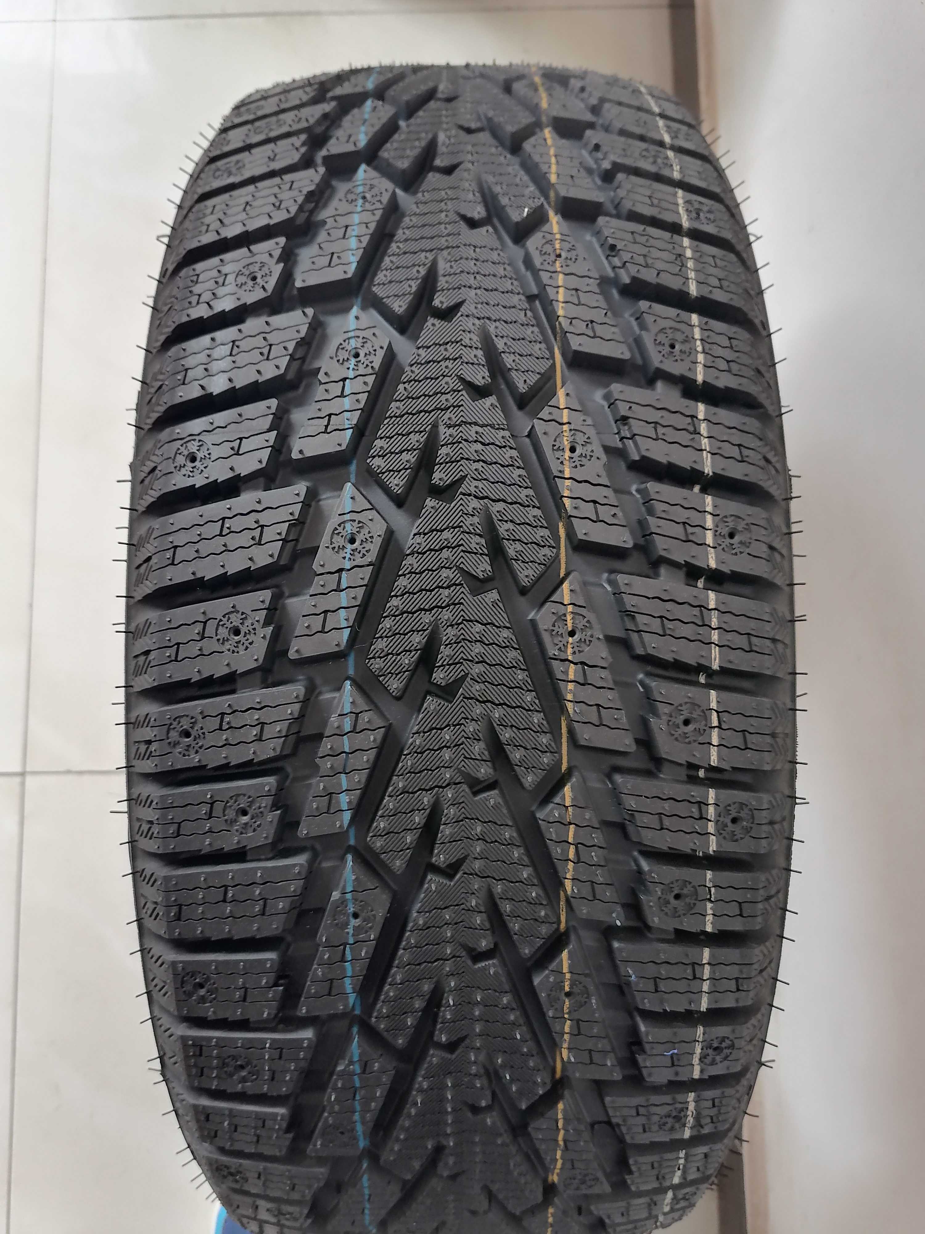 Tires for Cars Winter Tires Car Tires 225 50 17 225 50R17 225/50R17 225 55 17 225 60 17 225 65 17