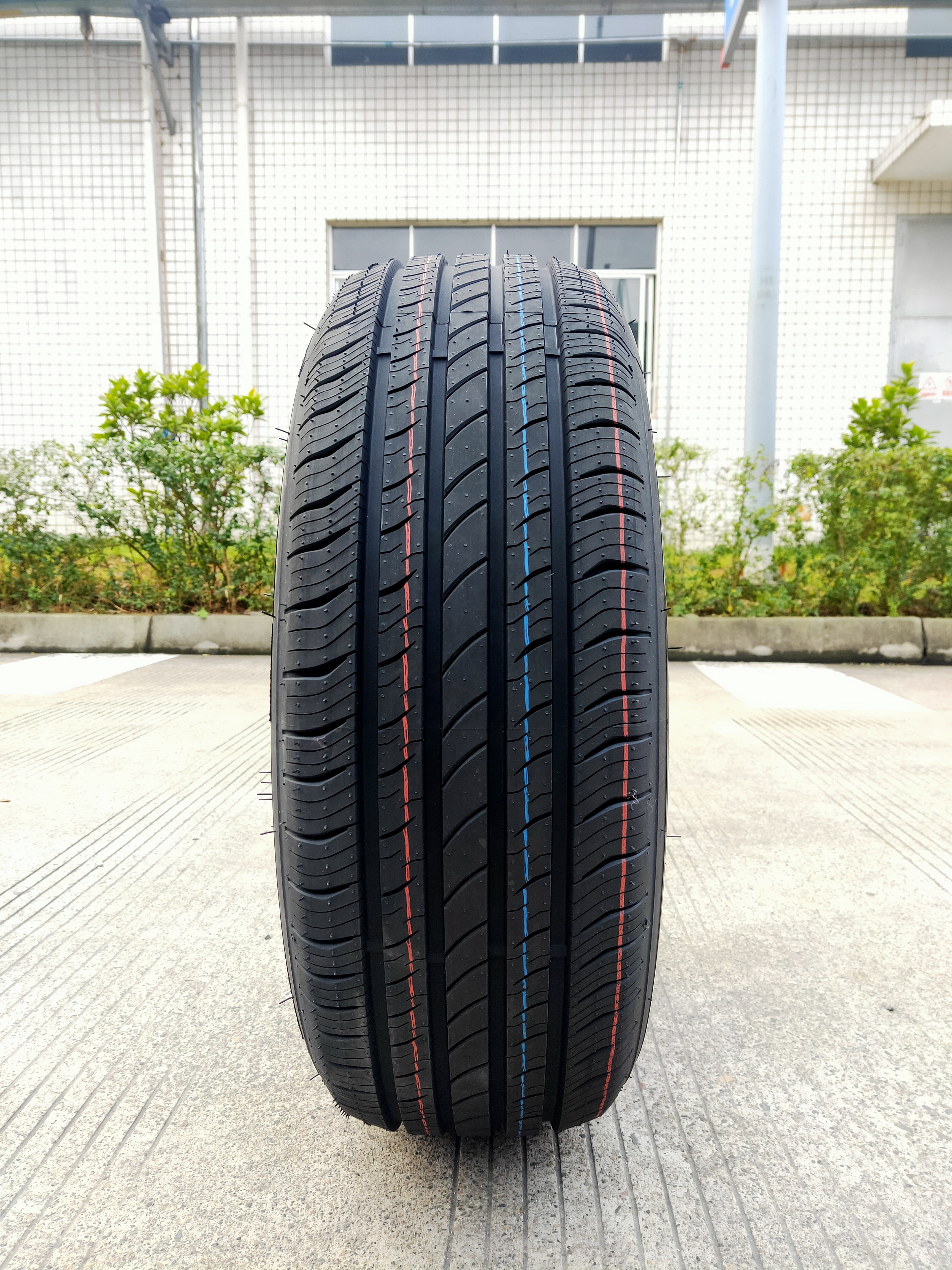 China brand 215/55R17 Chinese winter tyres r17 with best price