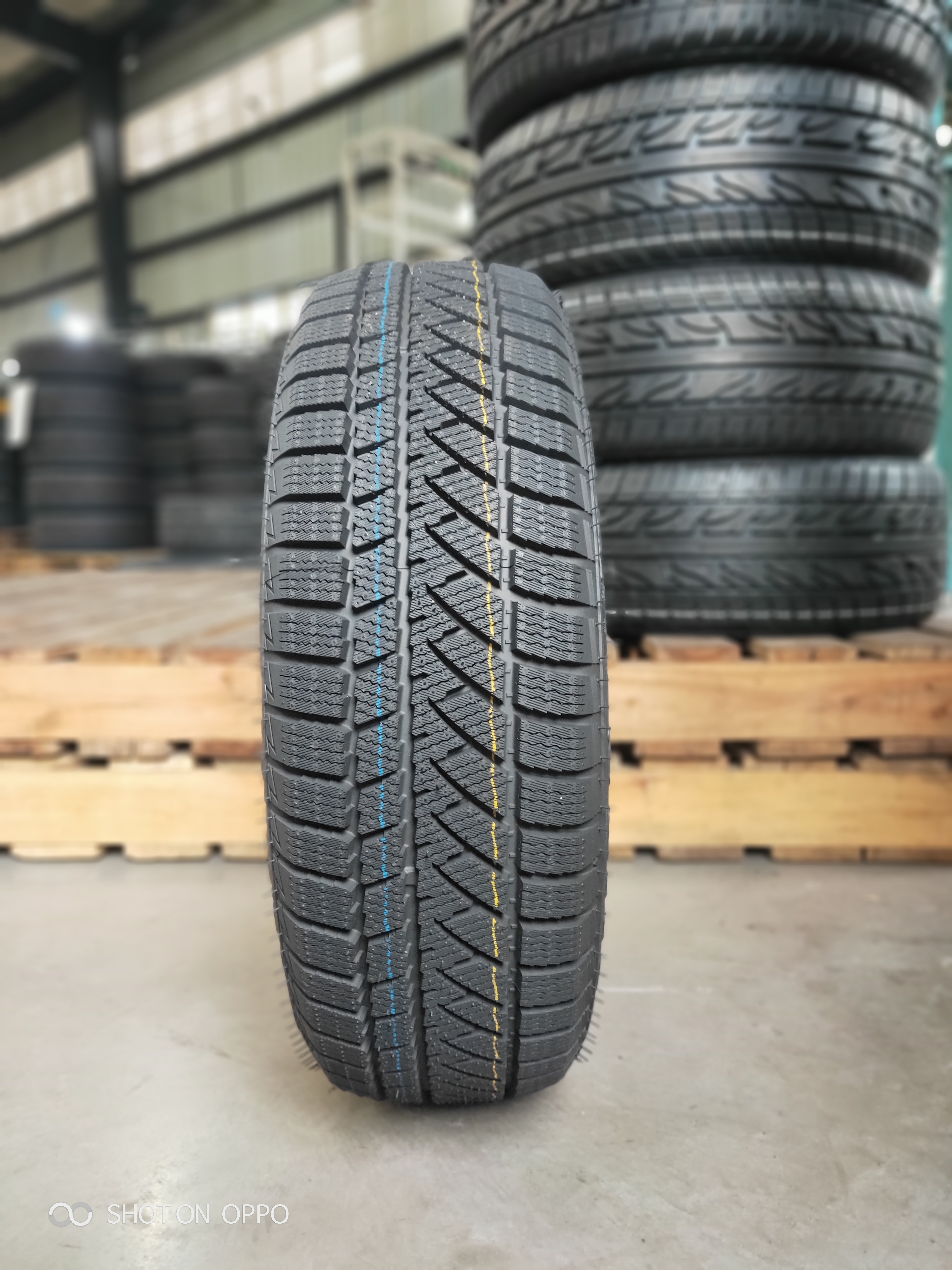 Hot Sale! China Brand Car tire for SUV Sport cars 215/65R16 with best price