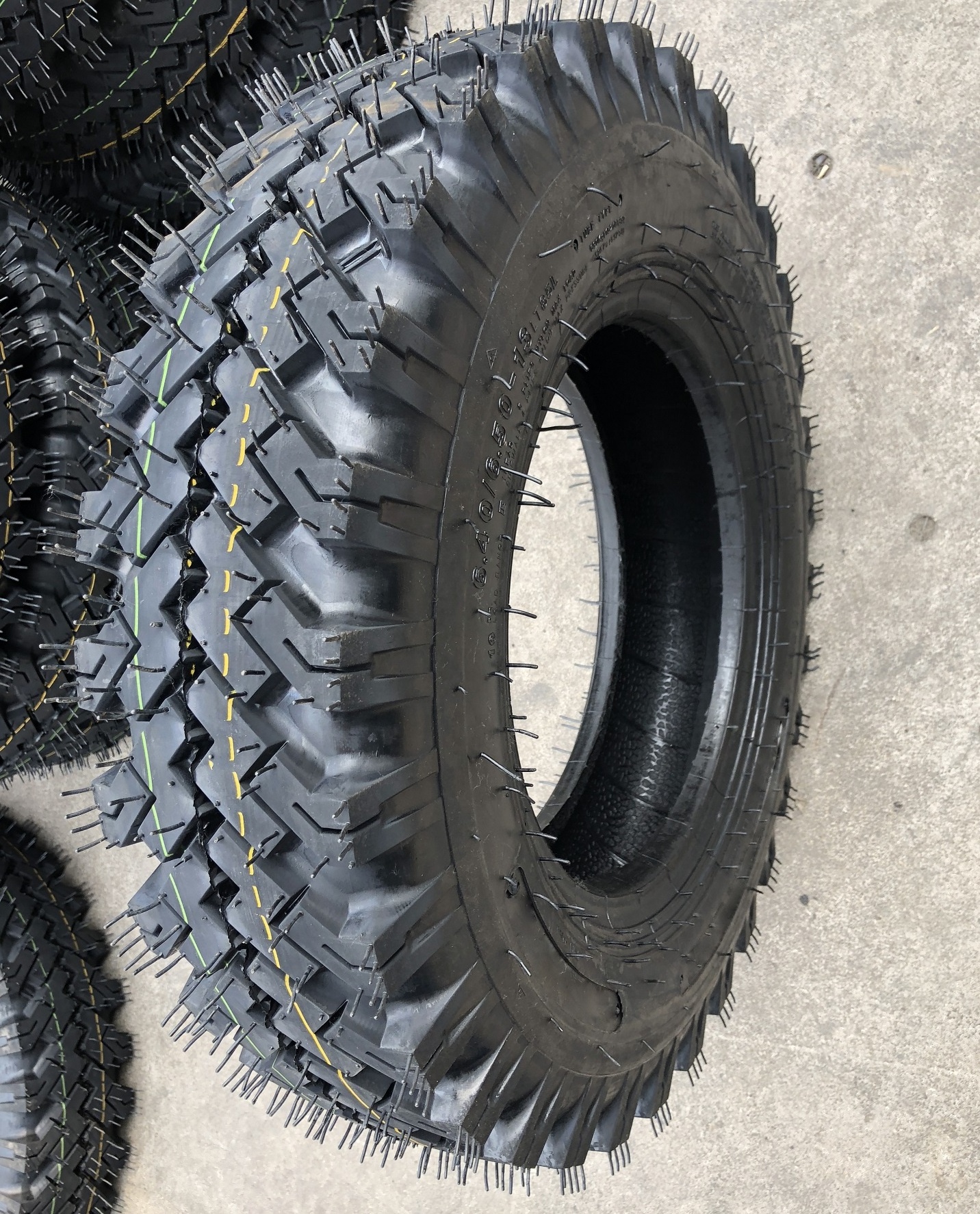 Light Truck Tire 5.00-12 6.00-12 6.40/6.50-13 6.50-14 7.50-16 with good price.