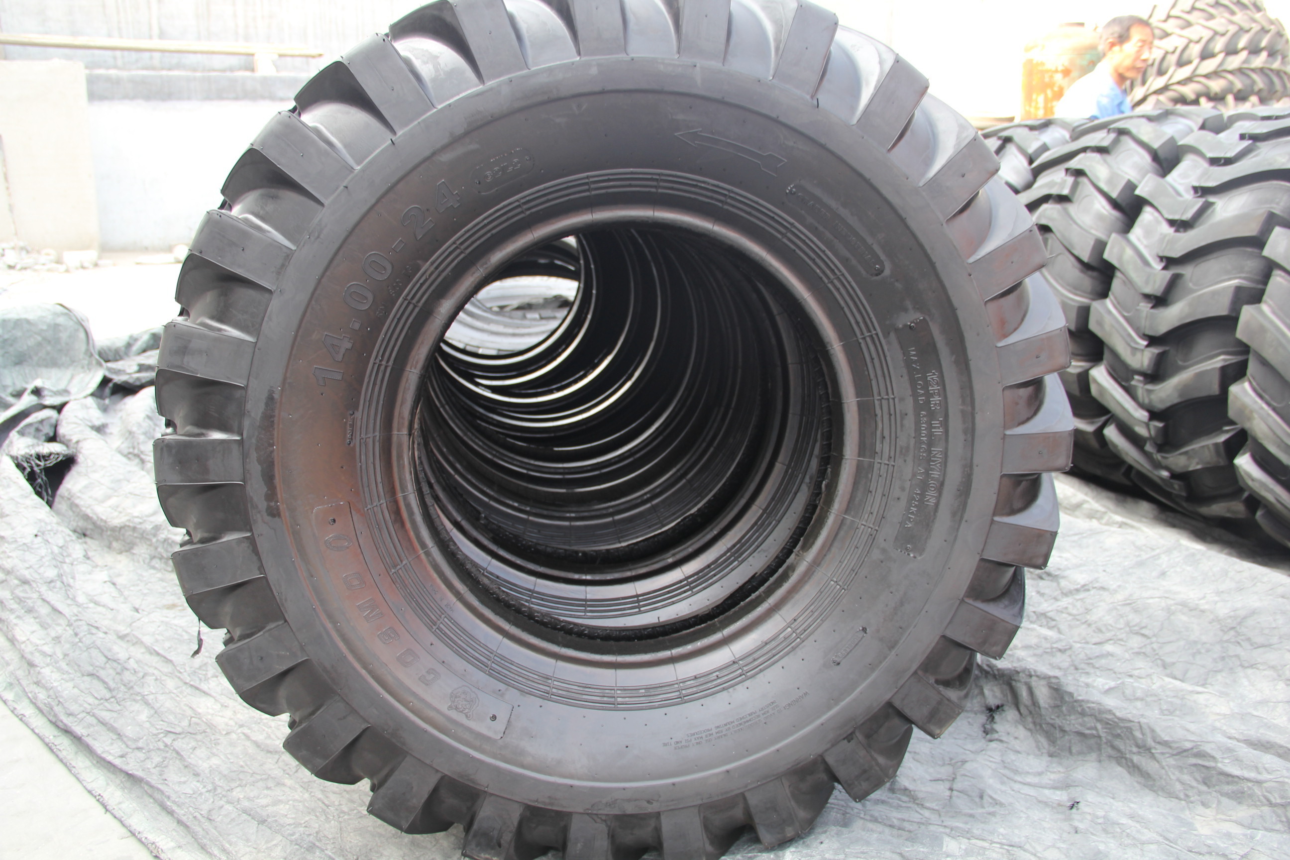 grader tire bias tire excavator tire G2 13.00-24 14-24 1400-24 14.00x24