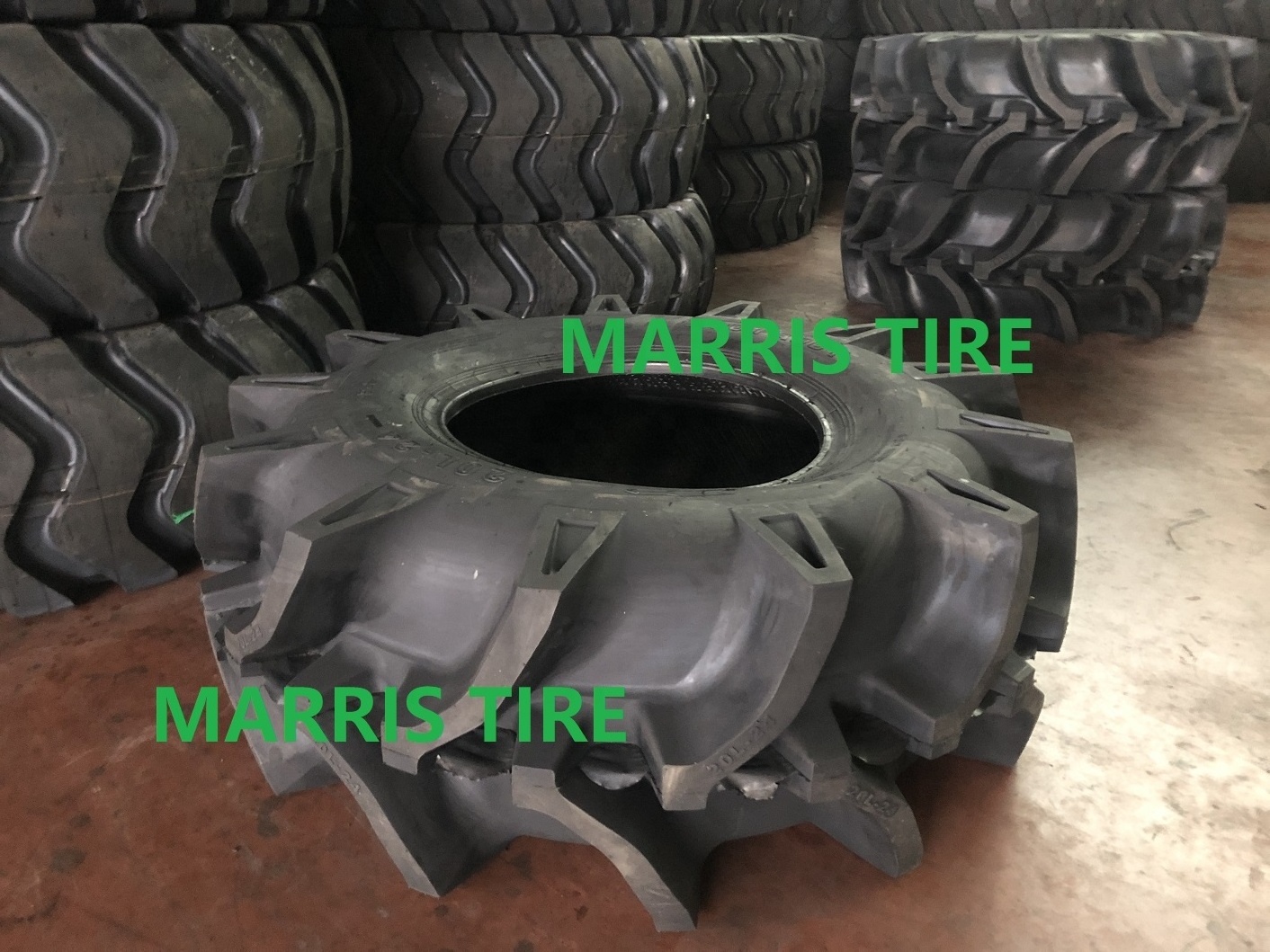 Wholesale Price High Quality Agriculture Paddy Tyres Used on Wetland Rice field Tires 20L-24 20L 24 20Lx24 R2 Harvester Tire