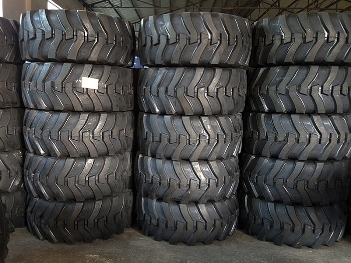 loader backhoe tyre 10.5/80-18 12.5/80-18