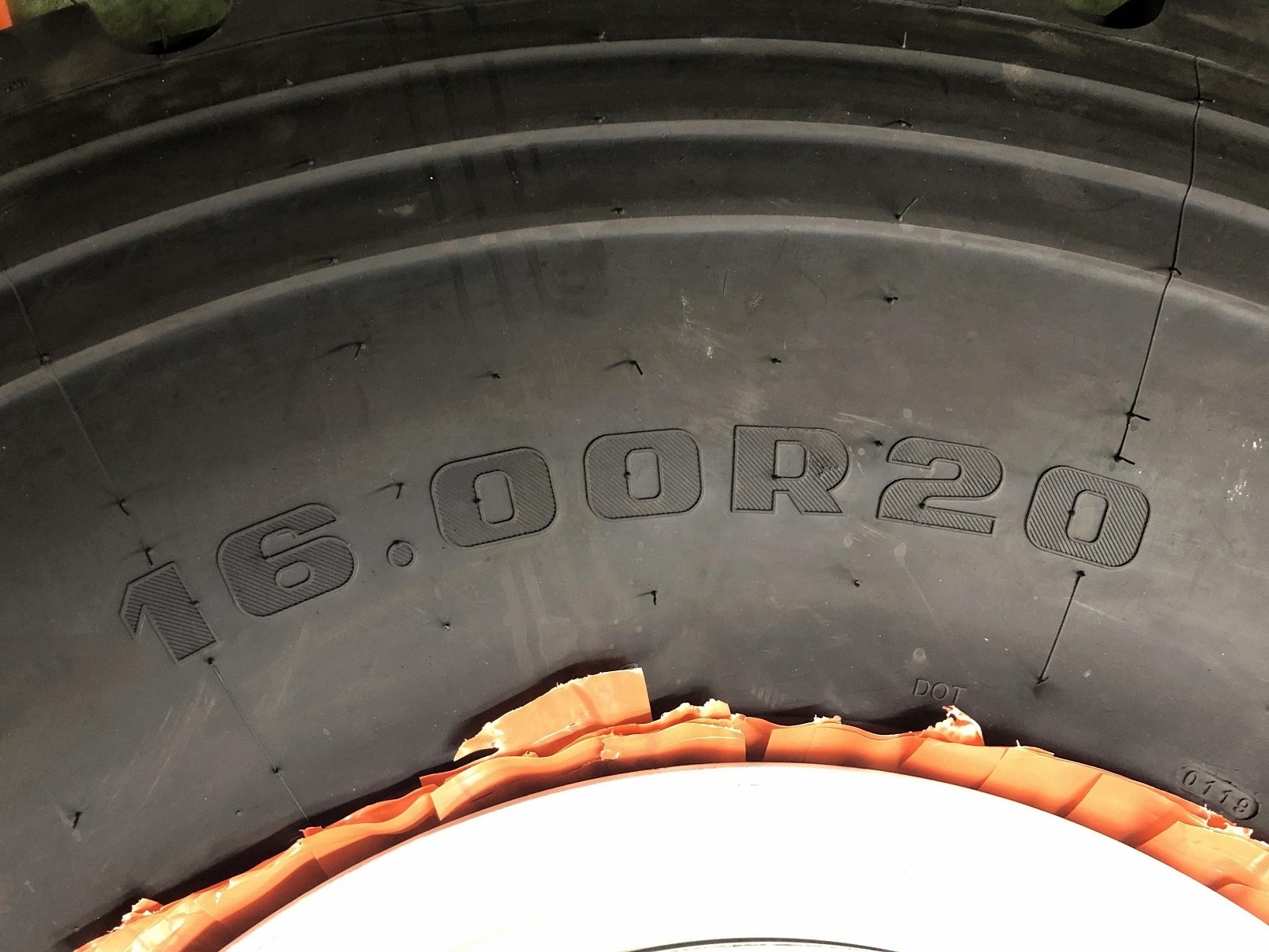 cross country truck tyre 1400R20 1600R20 tubeless truck tire