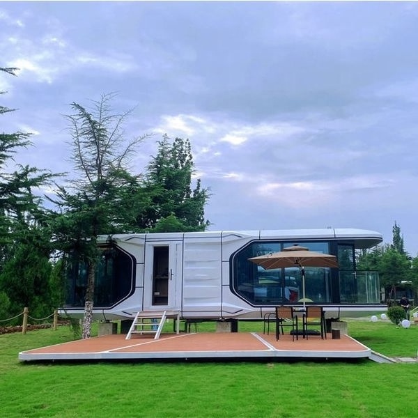 Modern Luxury Steel Structure Family Pods Mobile Prefabricated Camping House Space Aluminum Capsule House