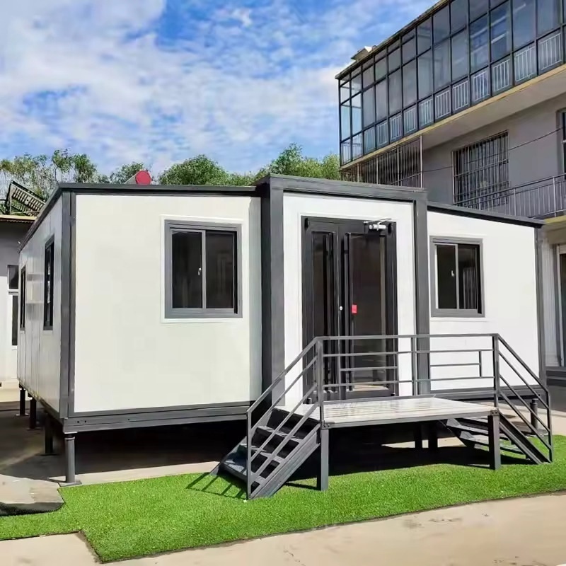 Cheap cargo Shipping Container Bar Restaurant Office Modern China Prefabricated Houses Villas Container Houses for Sale