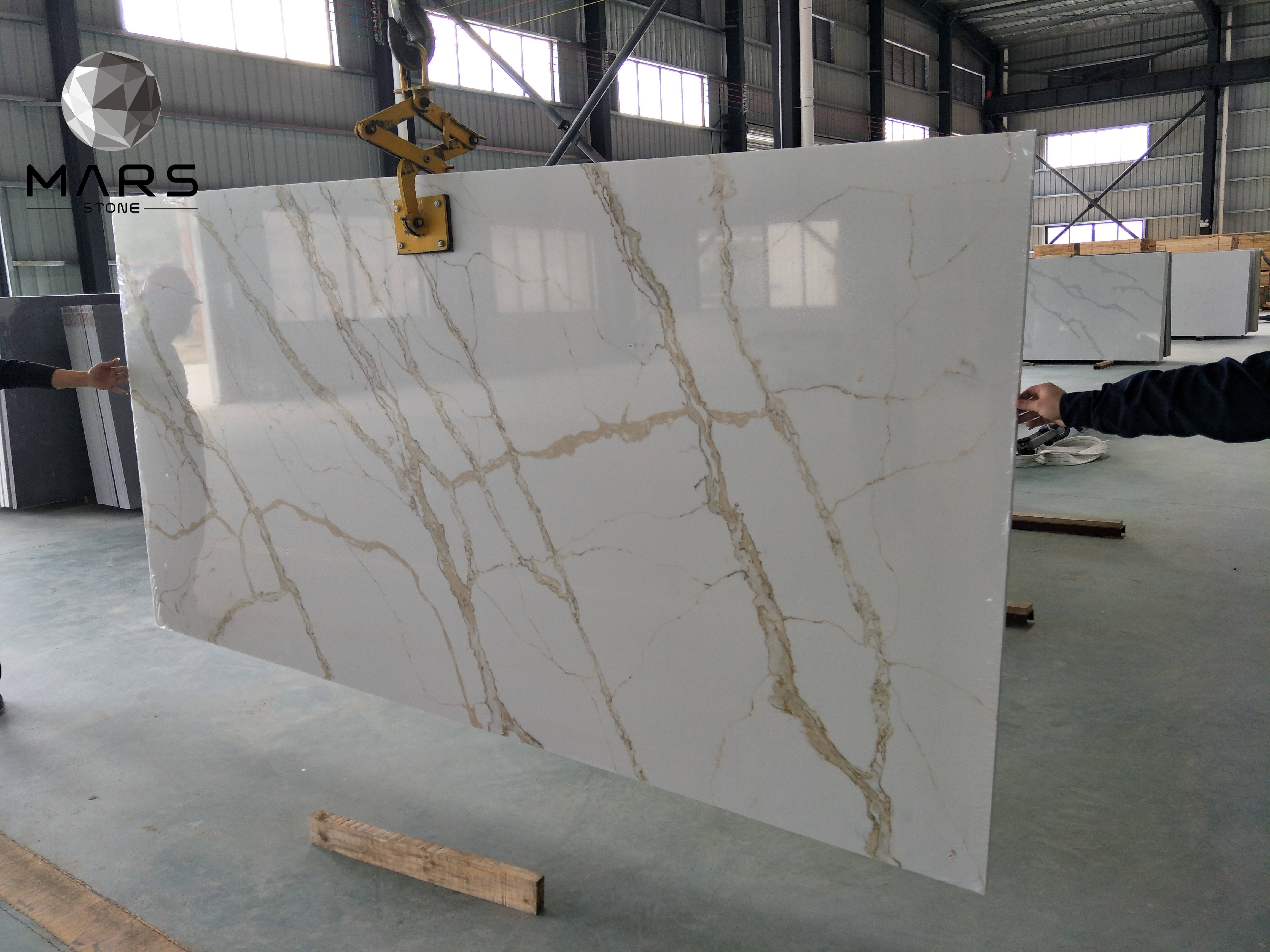 Good Price Calacatta Gold Veins Quartz Slab And Gold Quartz Stone And Modern Quartz Stone Slab For Kitchentop