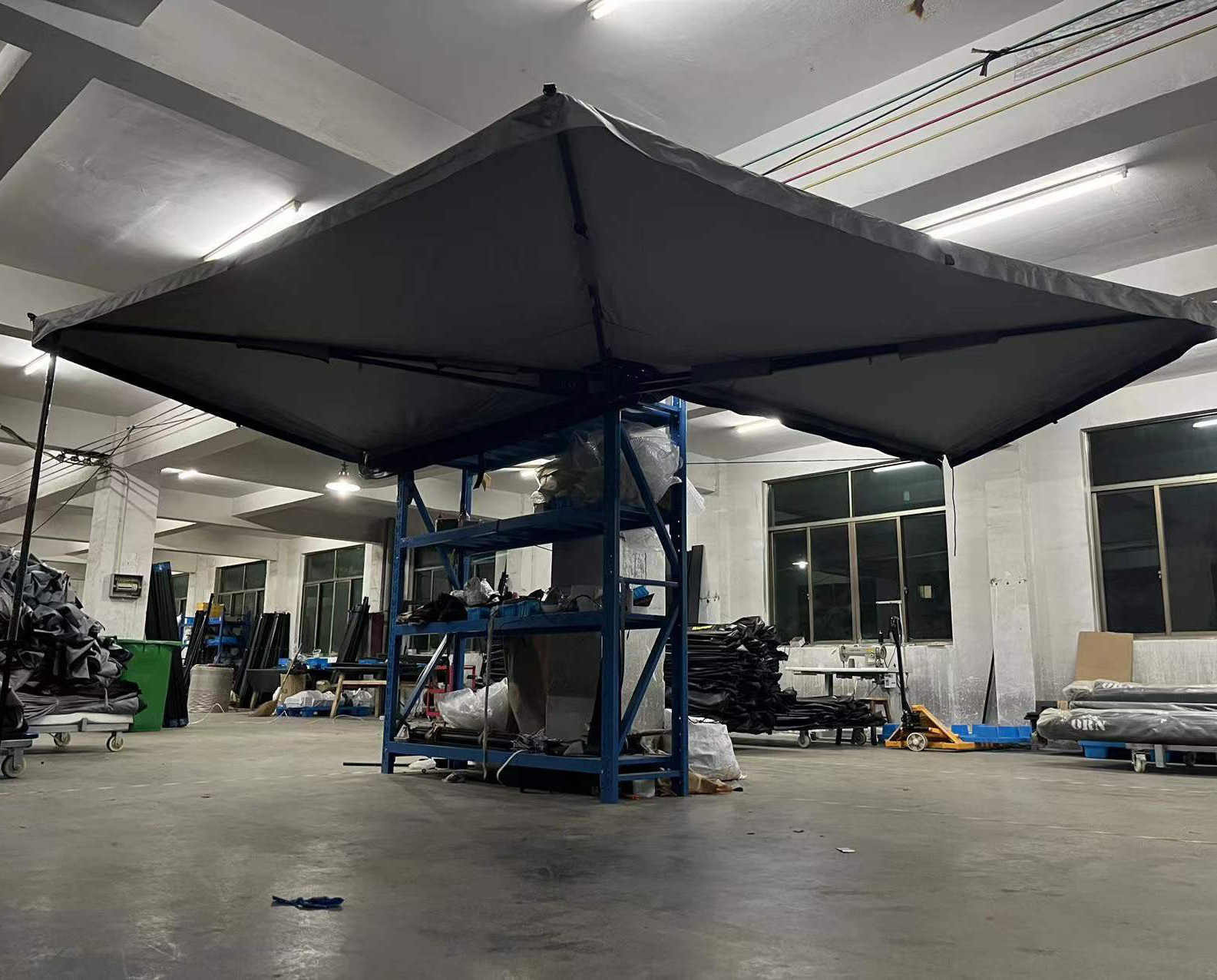 Wholesale Car Side Awning 270 Degree Off-road Camper Waterproof Bat wing Car Roof Side Awning Tent