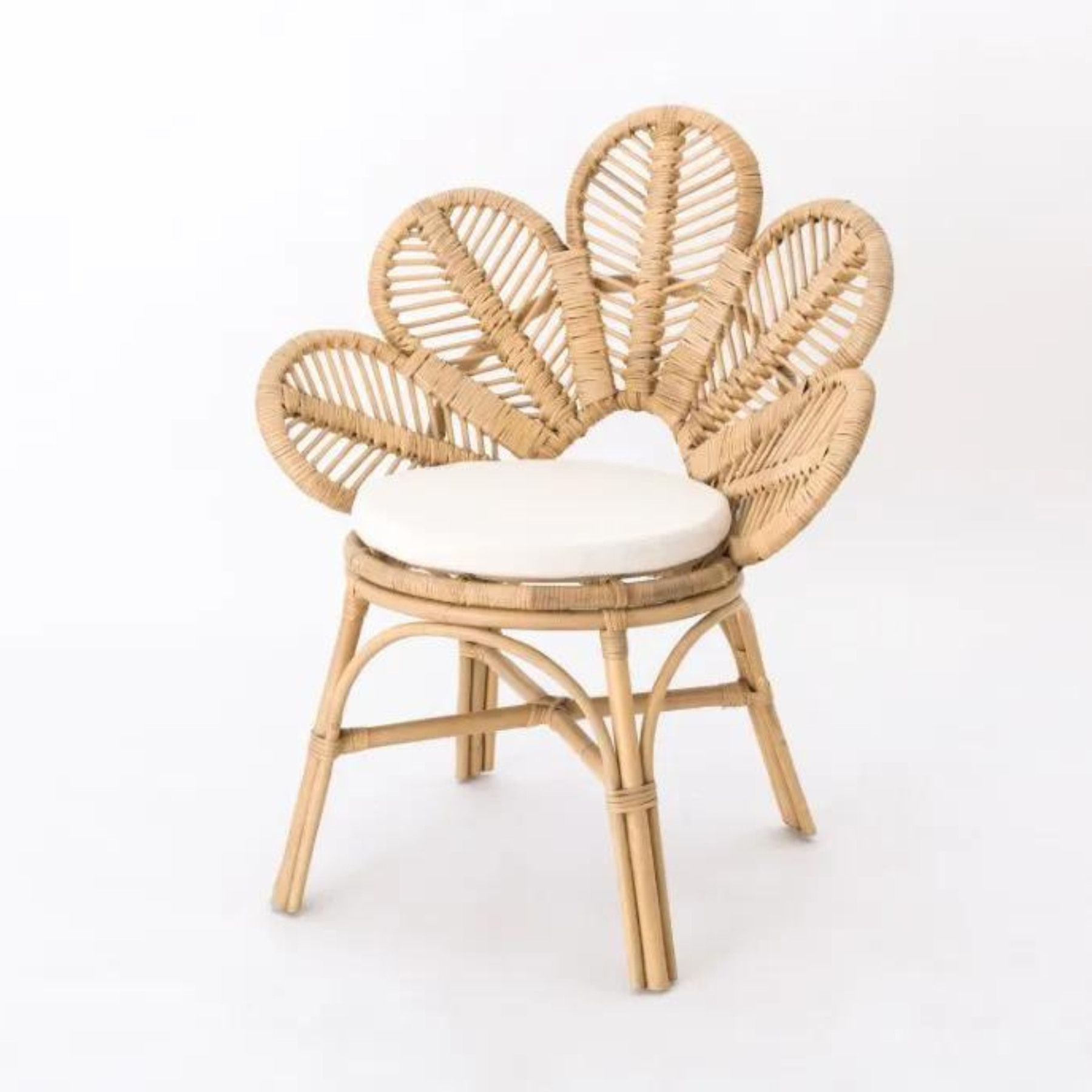 High Quality Handcrafted Natural Antique Rattan Flower Chair for Living Room Decoration