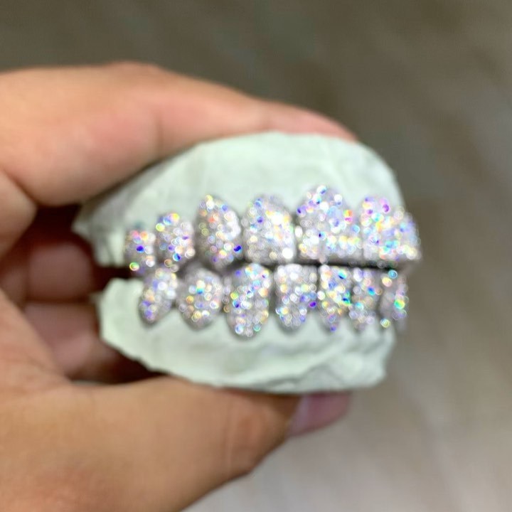 Luxurious Hip Hop Grillz Diamond Teeth honeycomb Setting 925 Sterling Sliver Custom Moissanite Grillz