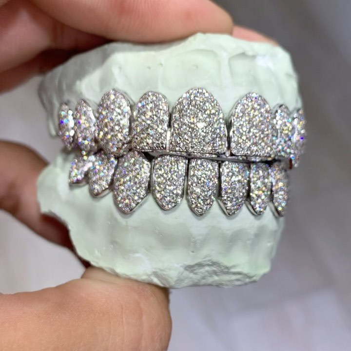 Luxurious Hip Hop Grillz Diamond Teeth honeycomb Setting 925 Sterling Sliver Custom Moissanite Grillz