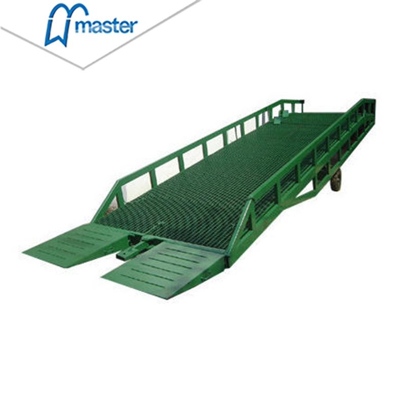 Master Well Factory Wholesale Portable Mobile Truck Loading Dock Ramp Yard Hydraulic Container Dock Ramp For Forklift