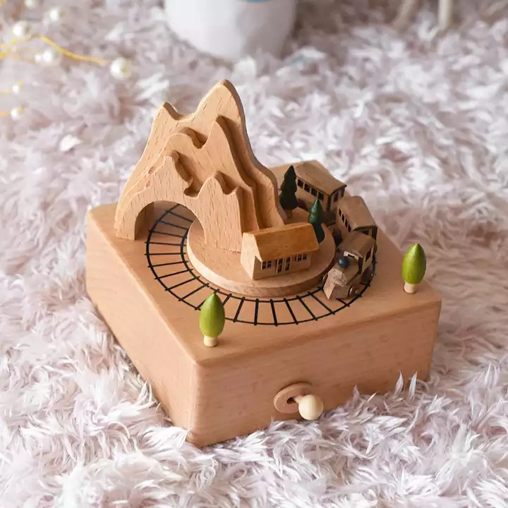 2023 upgrade Hot Selling Romantic Roller Coaster Music Box Wooden Music Box Gift Retro Portable Music Box Wholesale