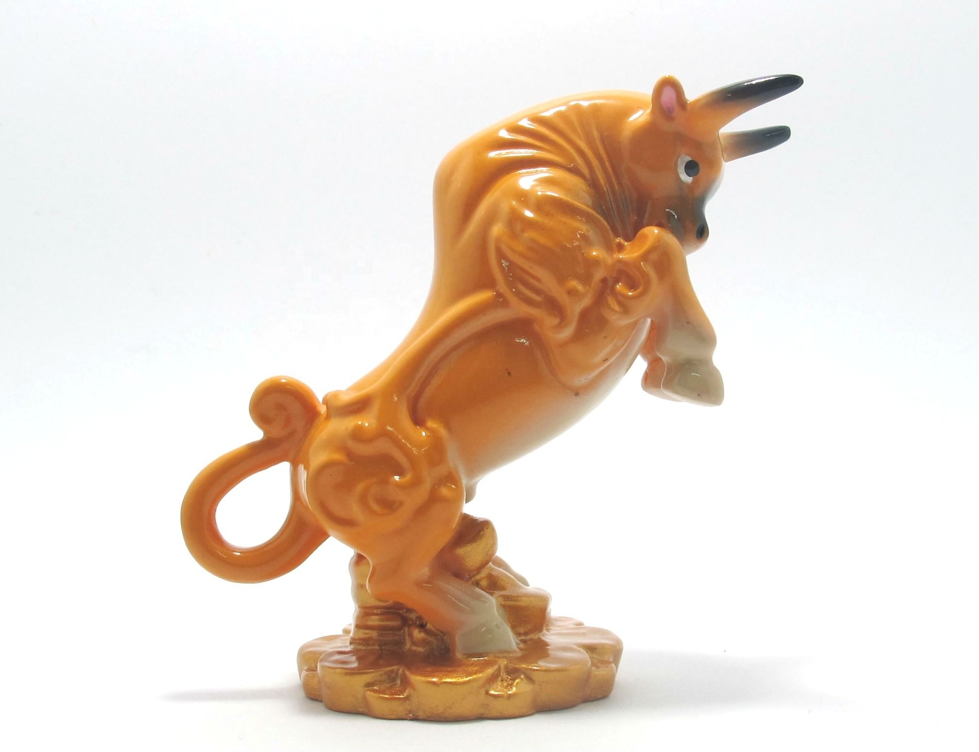 Custom Polyresin animal figurine for home decoration/ Resin Bull figurine with cheap price