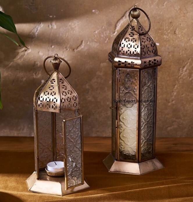 New Arrival Gold Metal/Glass Hanging Moroccan Lanterns Wholesale Transparent Designer Candle Lanterns