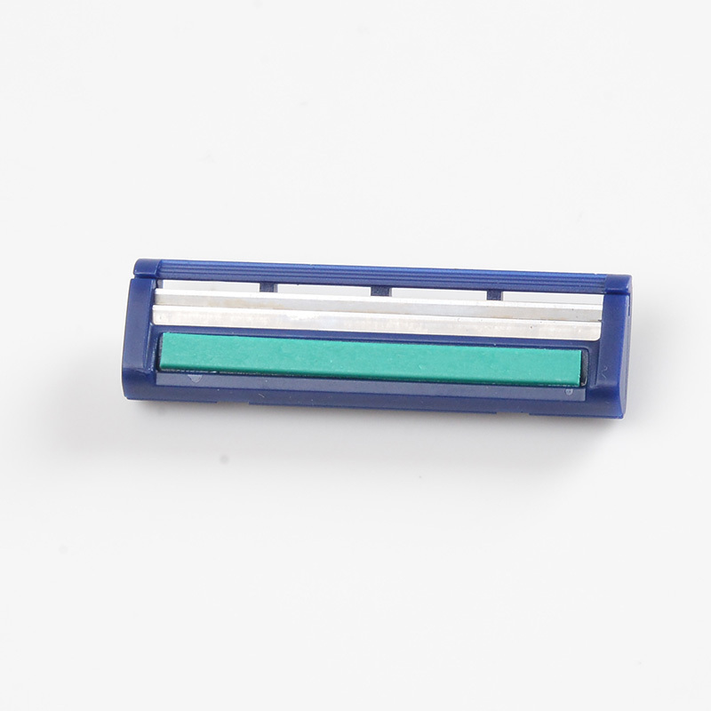 disposable razor head with lubricant strip of razor blade cartridge