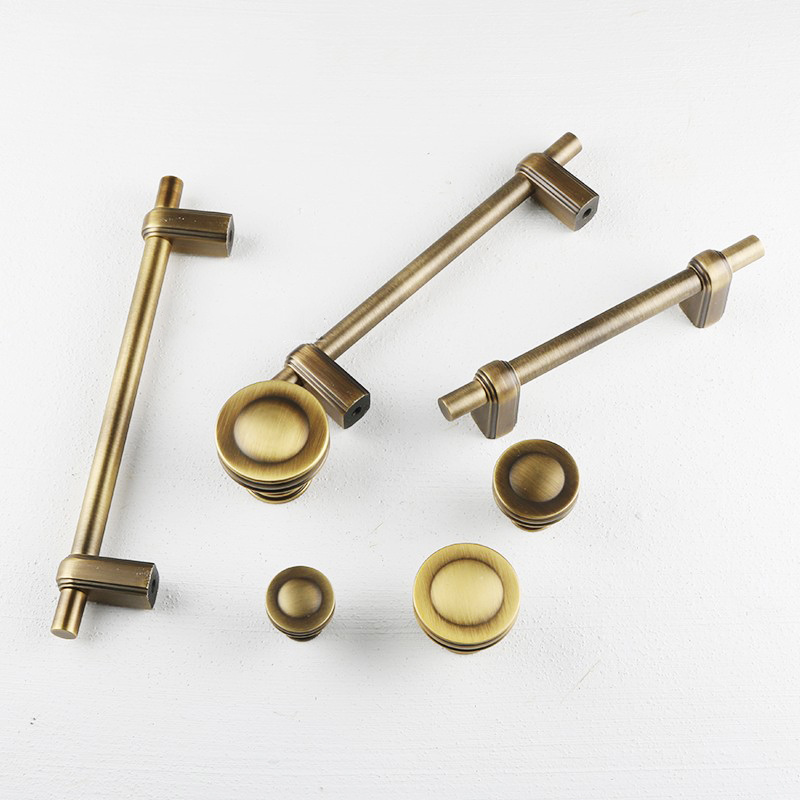 Maxery Wholesale Decorative Knobs and Cabinet Handle for Kitchen Brushed Gold Drawer Pulls Drawer Knobs