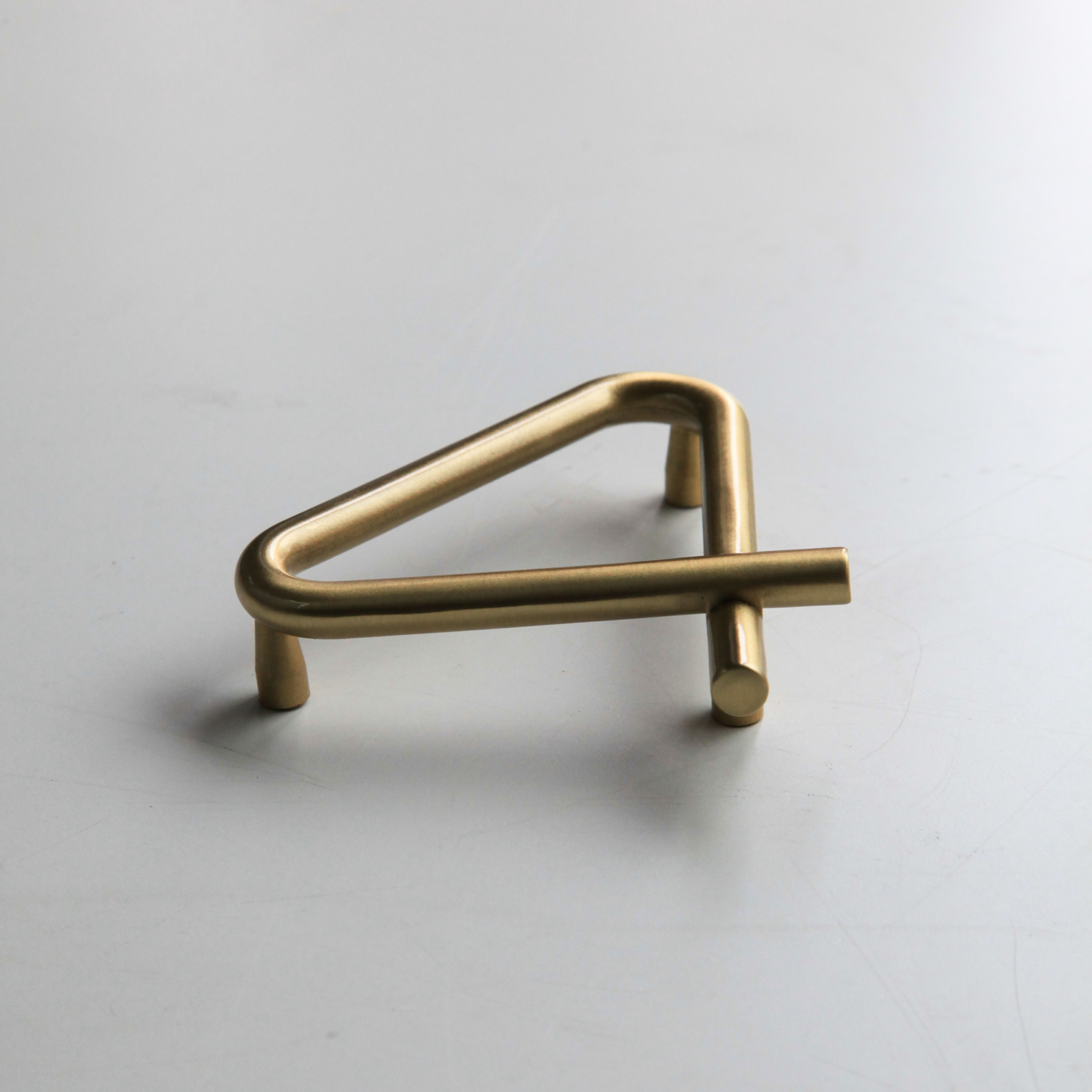 Maxery Unique Triangle Knot Cabinet Pull Handle Golden Brass Furniture Handles Knobs Kitchen Bathroom Brass Decor Hardware