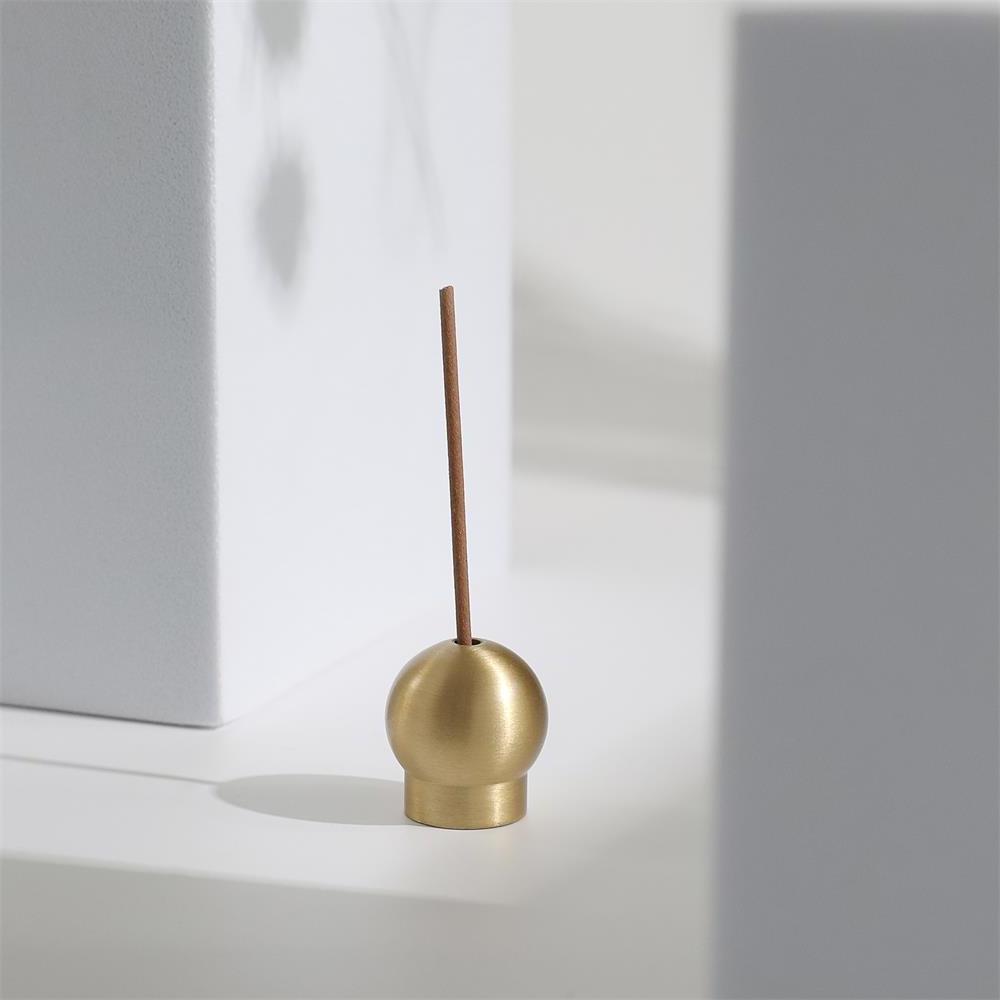 MAXERY Ingeniou Design Small Incense Holder Brass Round Incense Stick And Holder for Home Decor Simple Incense Stick