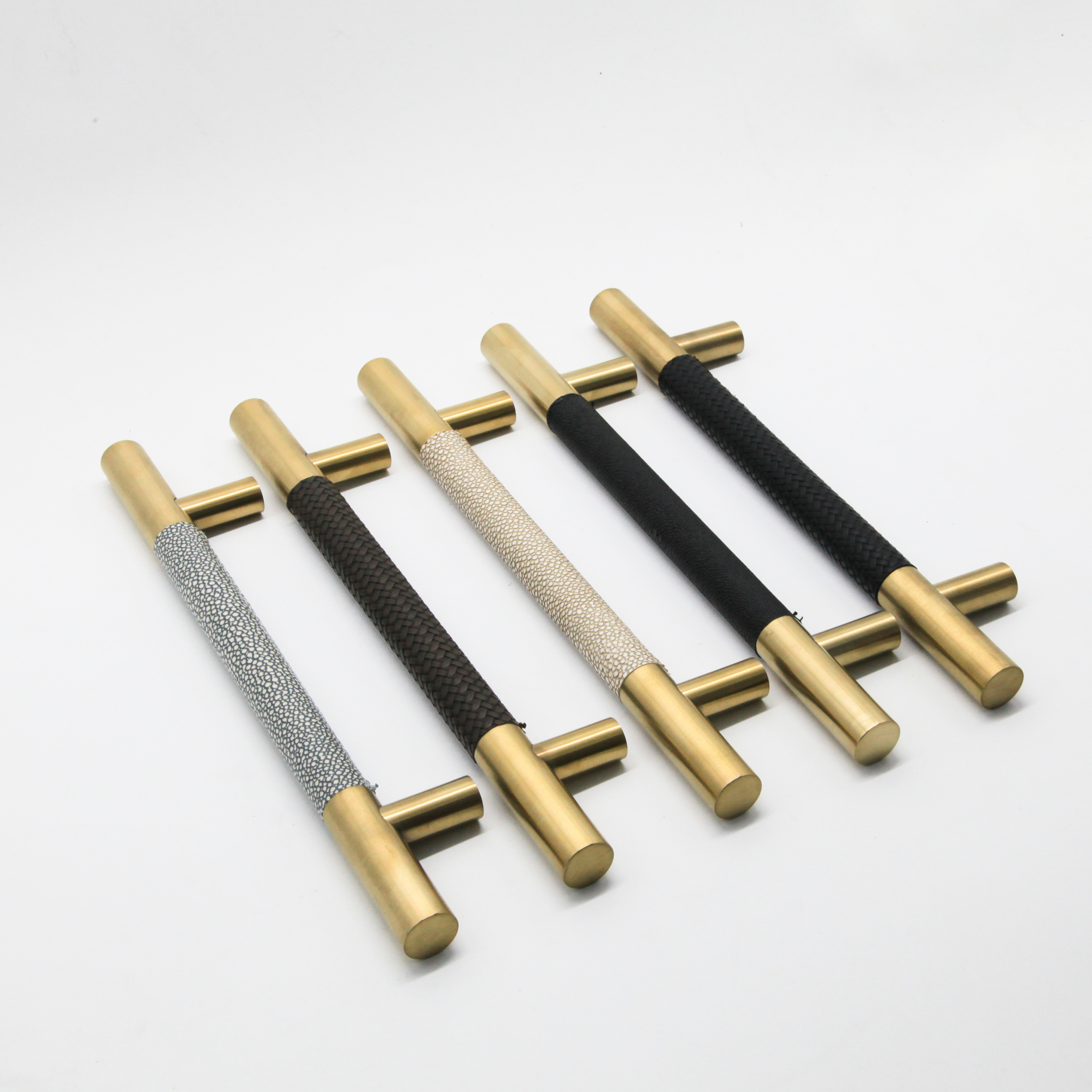 Wholesale Genuine leather Brass kitchen cabinet handles drawer pulls hardware Leather pulls