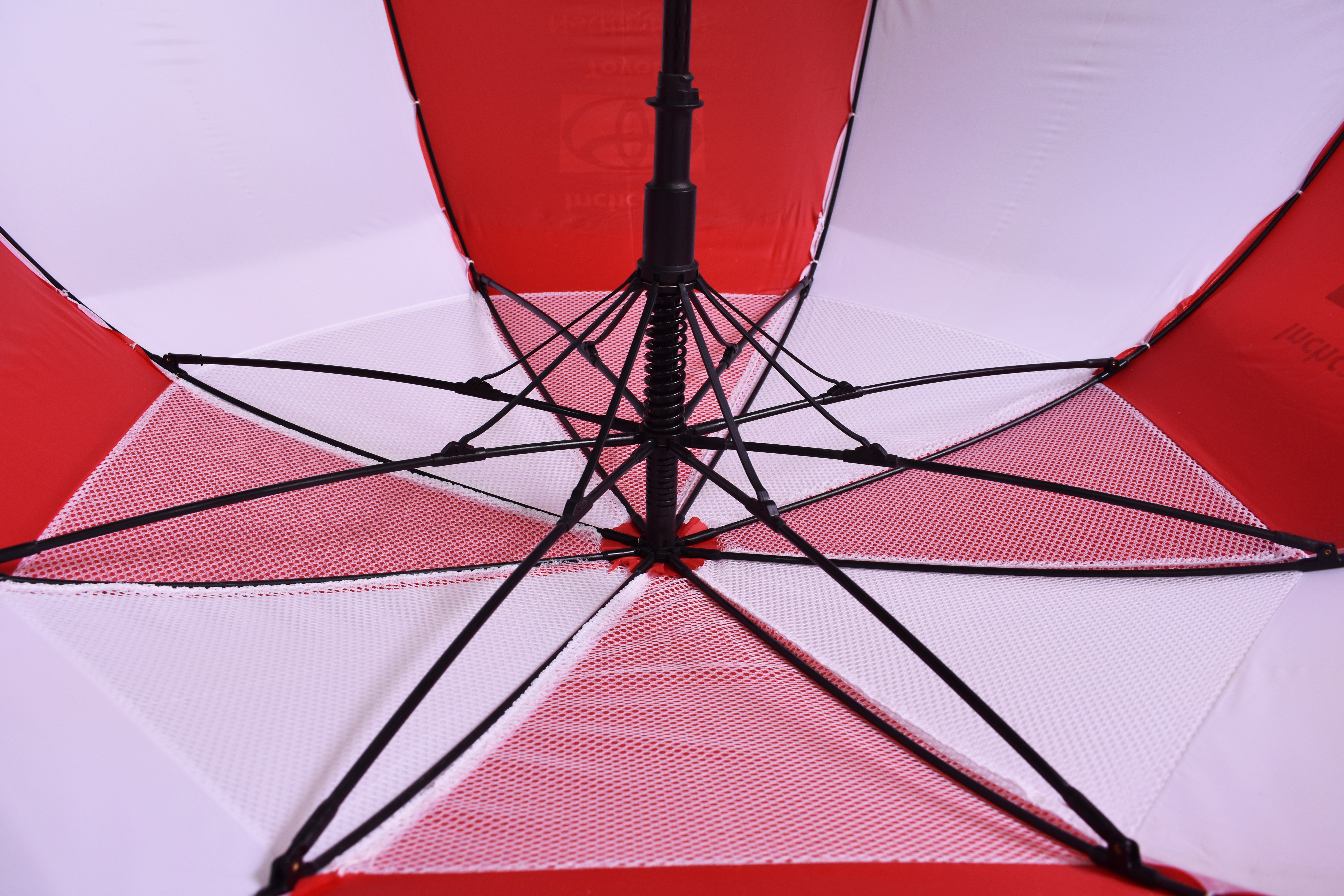 AUTO GOLF UMBRELLA VENTED WITH WHITE  AIRMESH  INSIDE