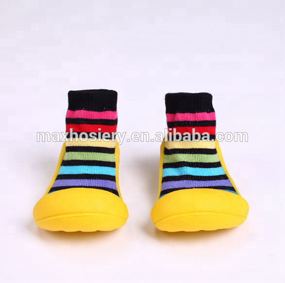 Hot Sale Kids Rubber Sole Shoes Kids Waterproof Socks