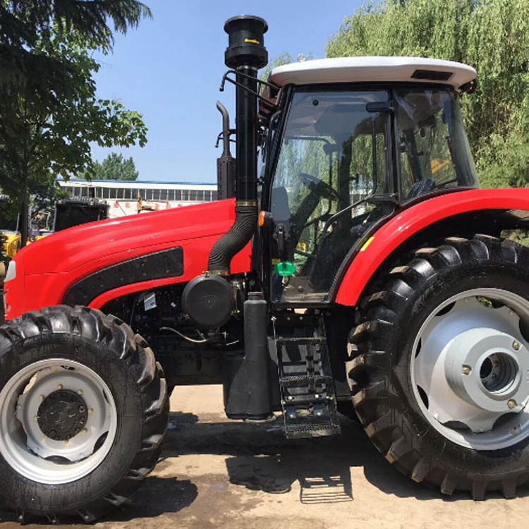 LT1404 Wheeled Farming Tractor 140HP 4 Wheels Drive in Stock