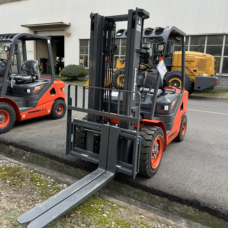 LONKING 2.5t Diesel Engine Forklift with Pneumatic Tire LG25DT