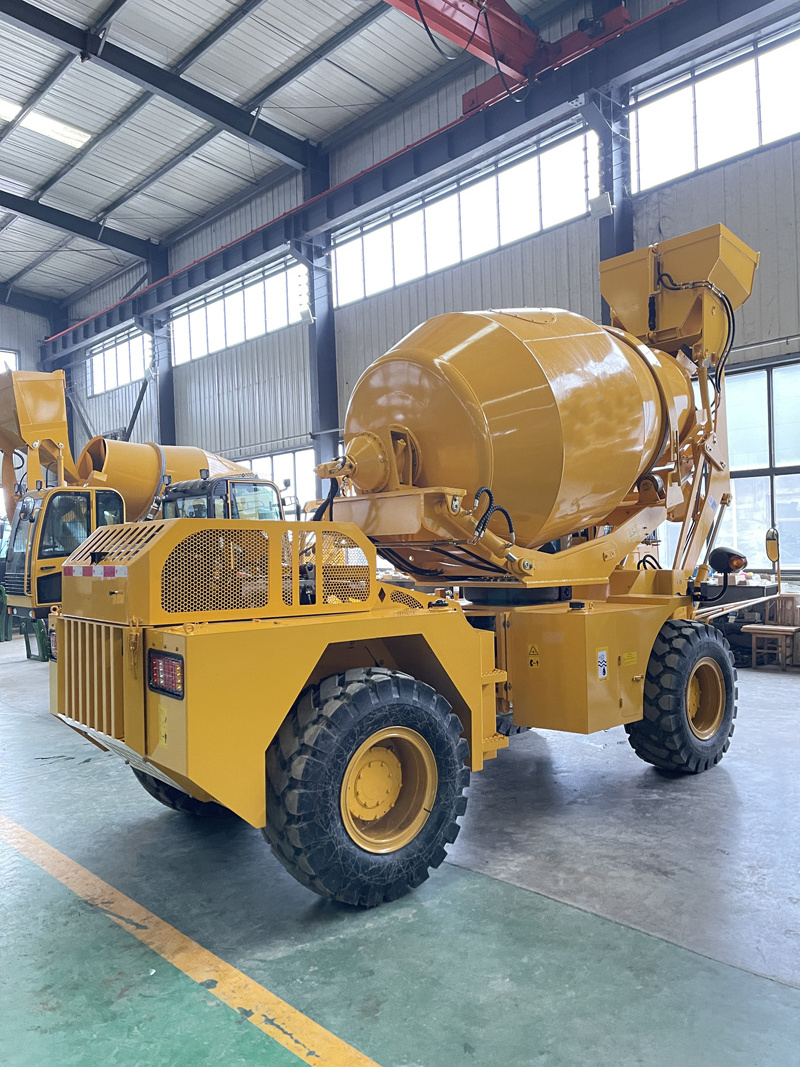 OEM 3.5cbm 4WD Self Loading Concrete Mixer HY3500