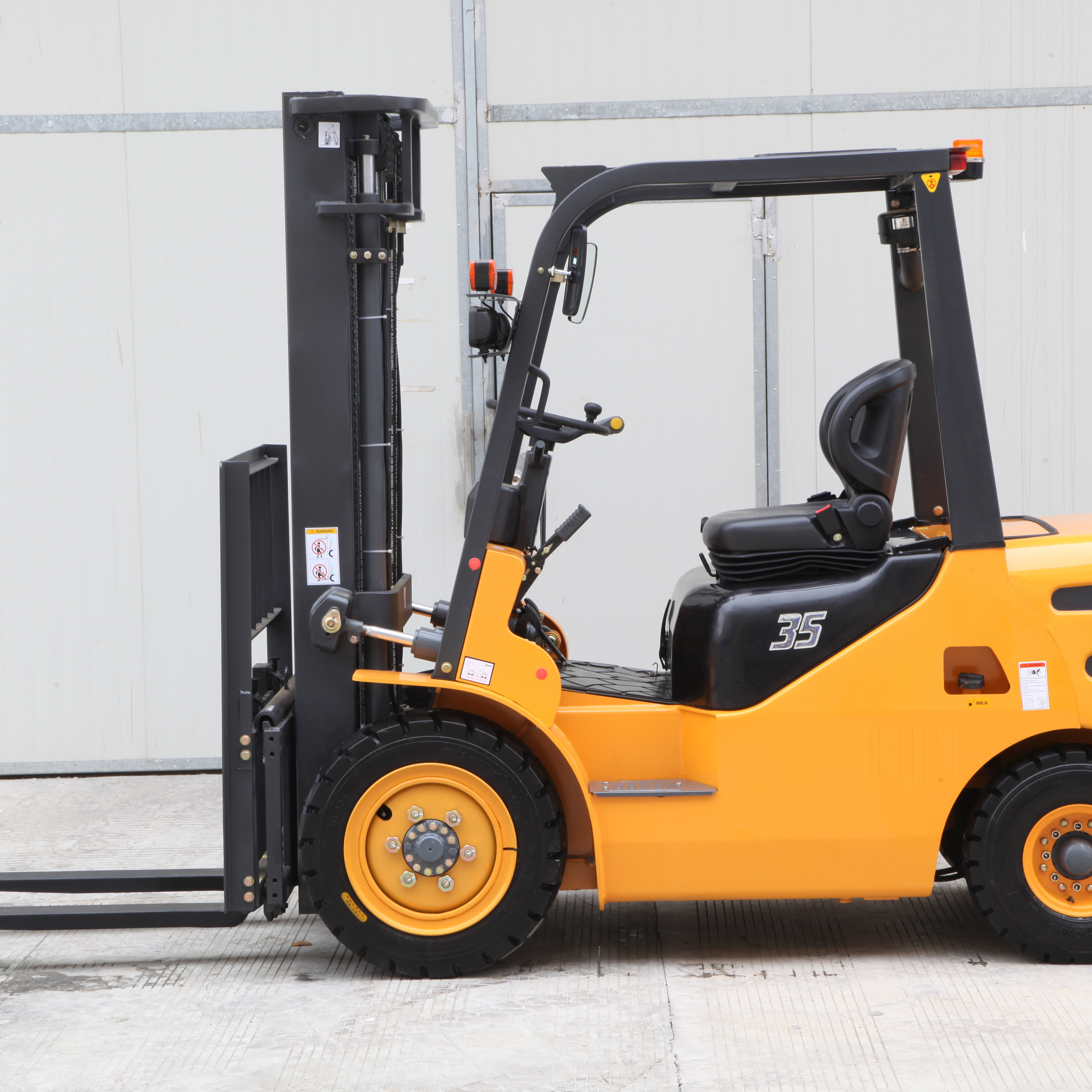 China famous brand HUAHE 4 Ton Diesel Forklift HH40 for sale on hot sale