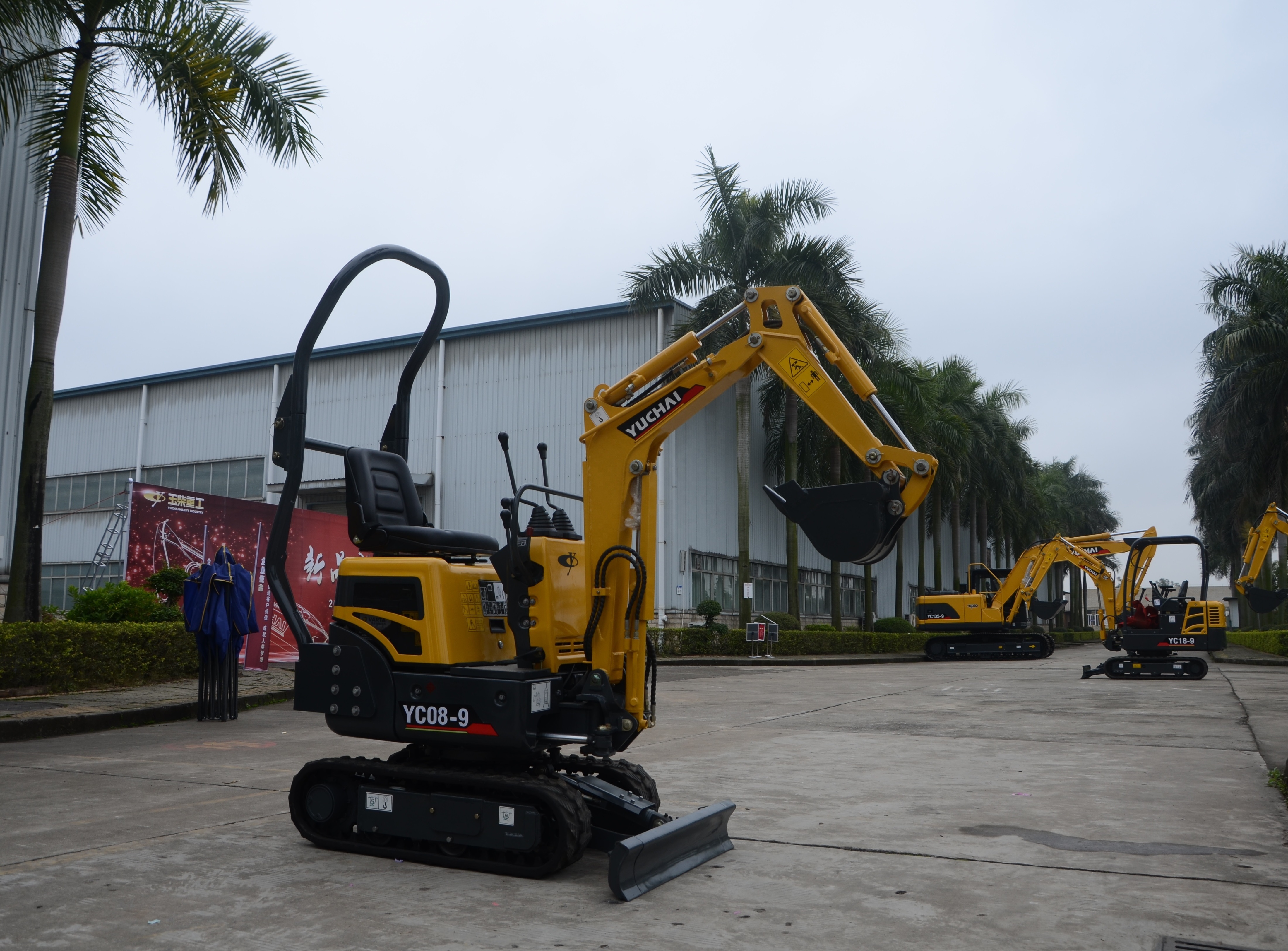 Yuchai Crawler Excavator 3.5T Diesel Mini Digger Micro Excavator YC35-8 With CE EPA