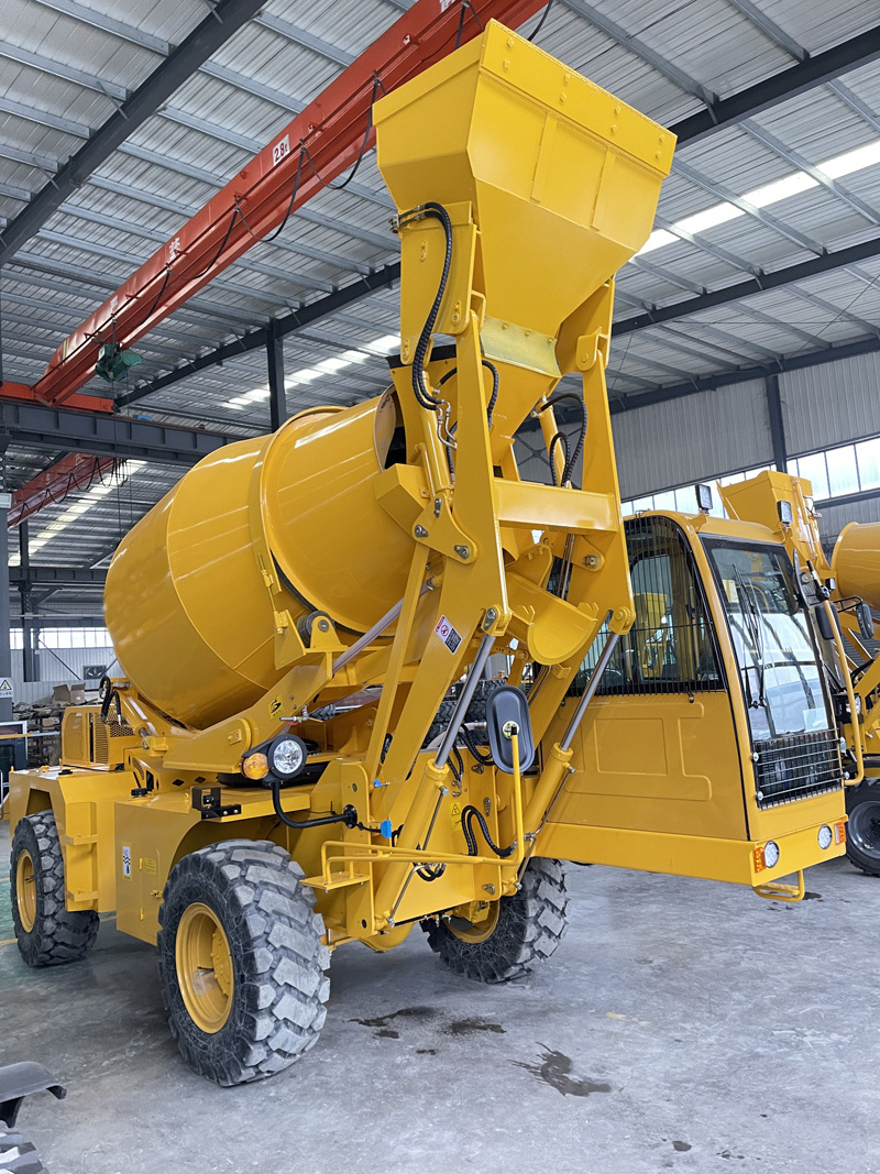 OEM 3.5cbm 4WD Self Loading Concrete Mixer HY3500