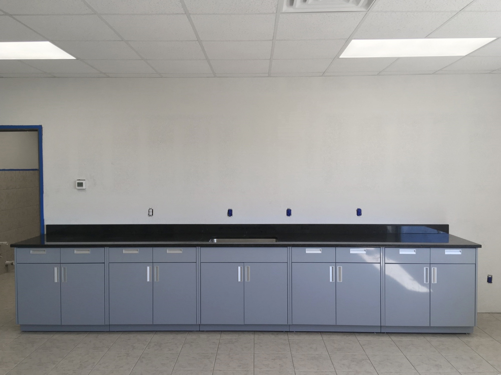 Commercial laboratory furniture lab island work bench lab casework with sink and cupboard