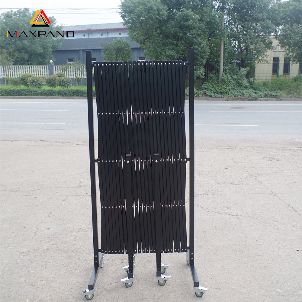 Outdoor Metal Gate Accordion Garage Doors Expanding Retractable Aluminium Fence