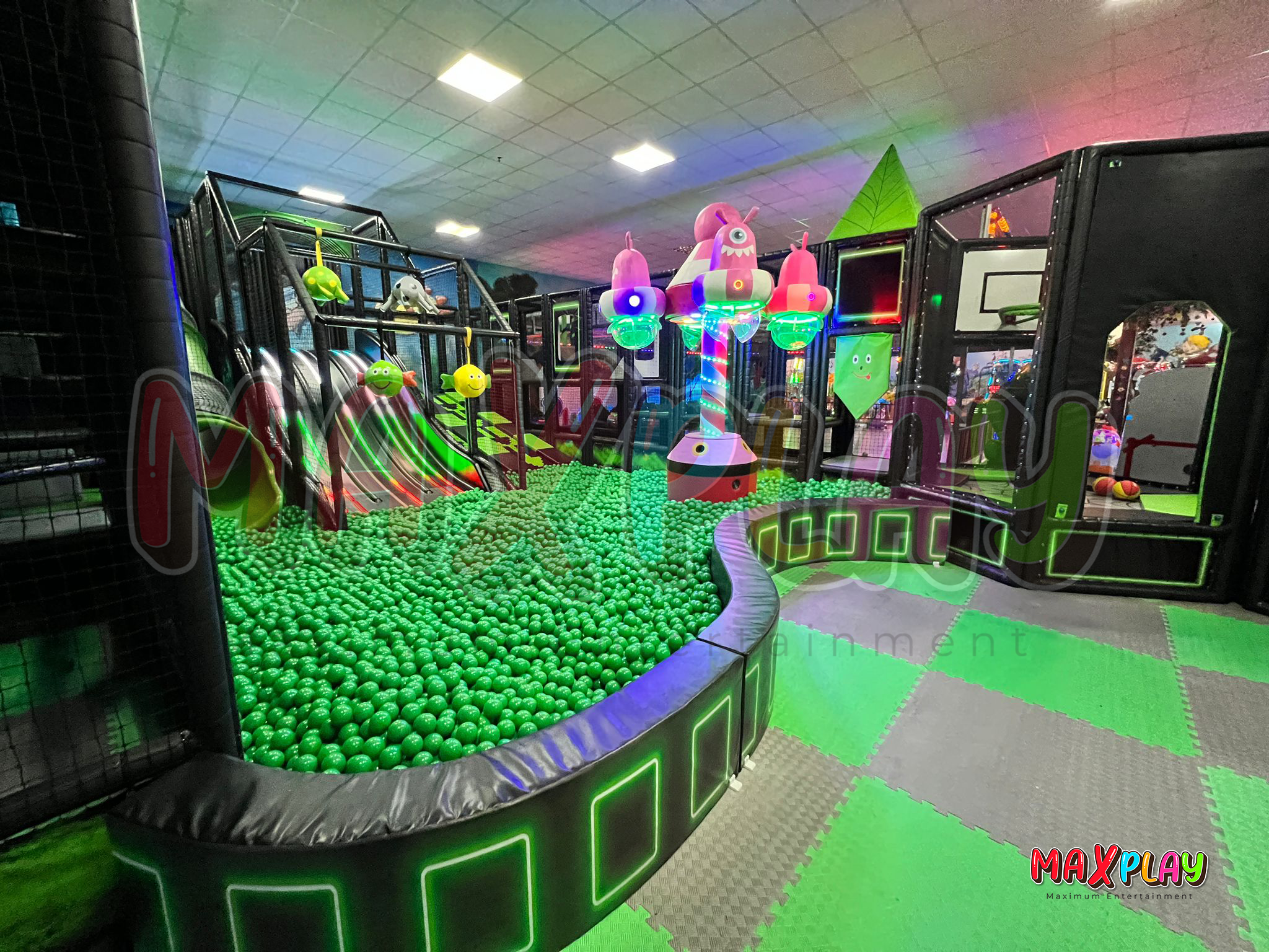 Soft Play Center indoor Playground Kids Ball Pit with slides pickler equipment  themed ball pit with slide indoor playground