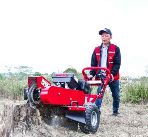 High quality 15hp gasoline forestry machinery professional mini Stump Remover wood Stump Grinder Machine tree stump grinder