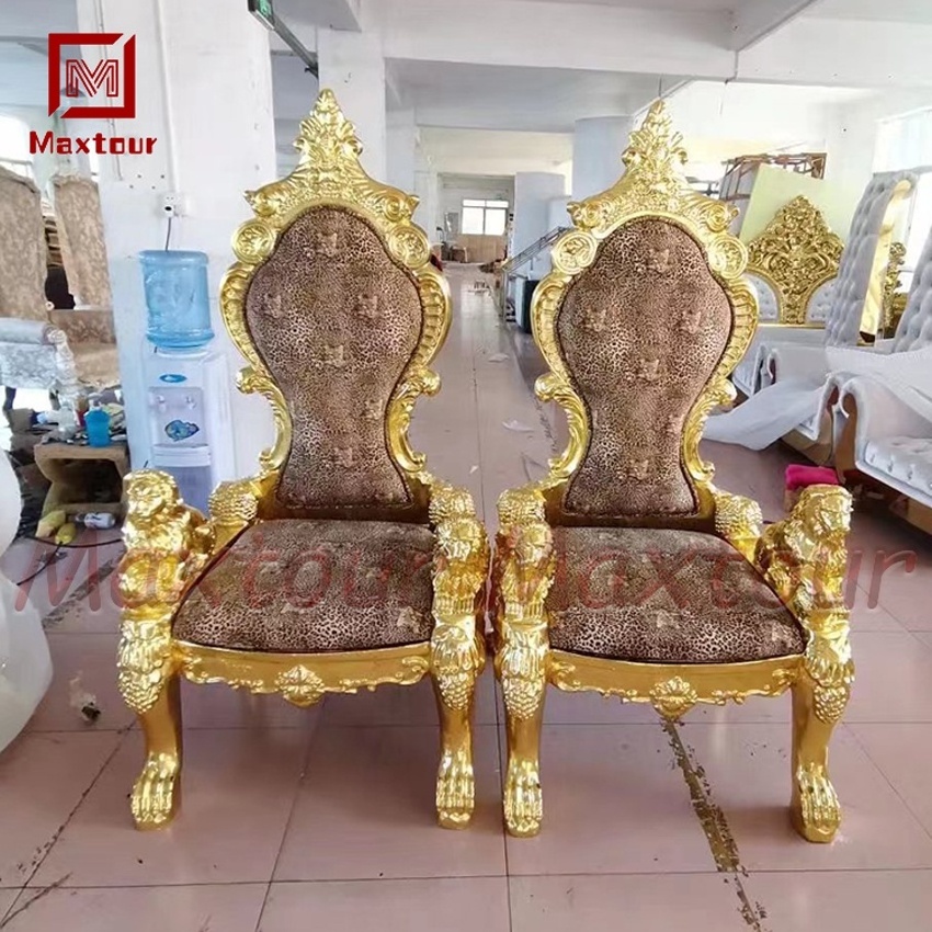 European Modern Luxury Wooden Wedding Throne Chair Gold Crown Royal King Queen Chair for Hotel Hall Living Room Reception