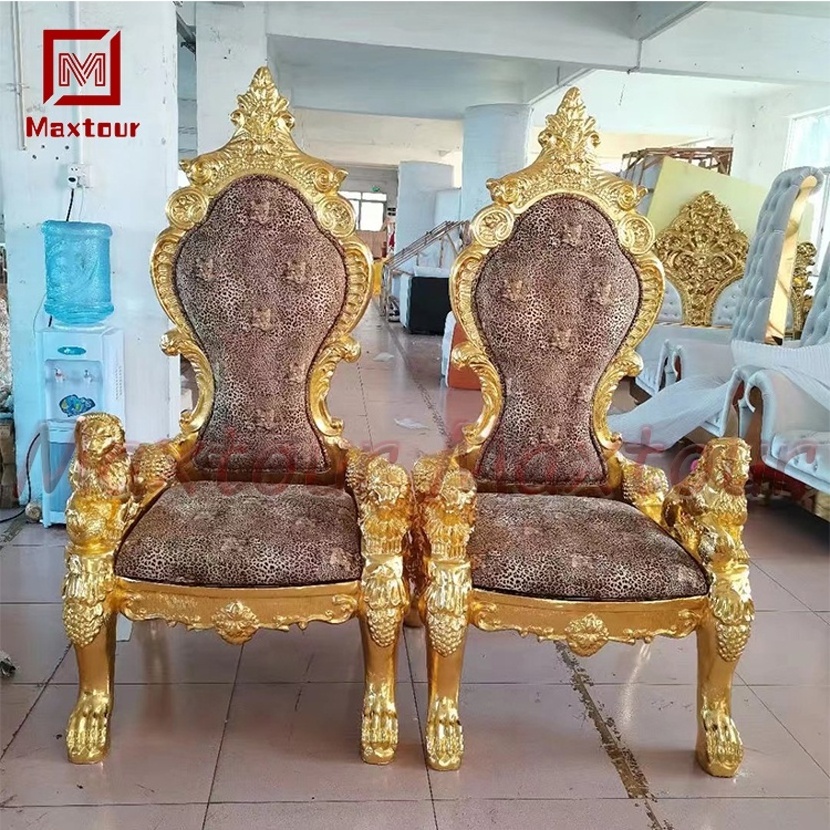 European Modern Luxury Wooden Wedding Throne Chair Gold Crown Royal King Queen Chair for Hotel Hall Living Room Reception