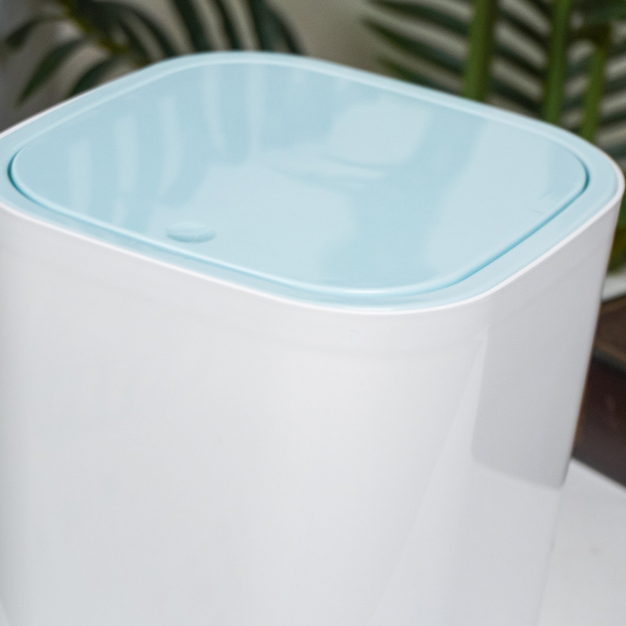 Aspire Wholesale open top white and blue press cover desktop dustbin mini plastic trash can open top