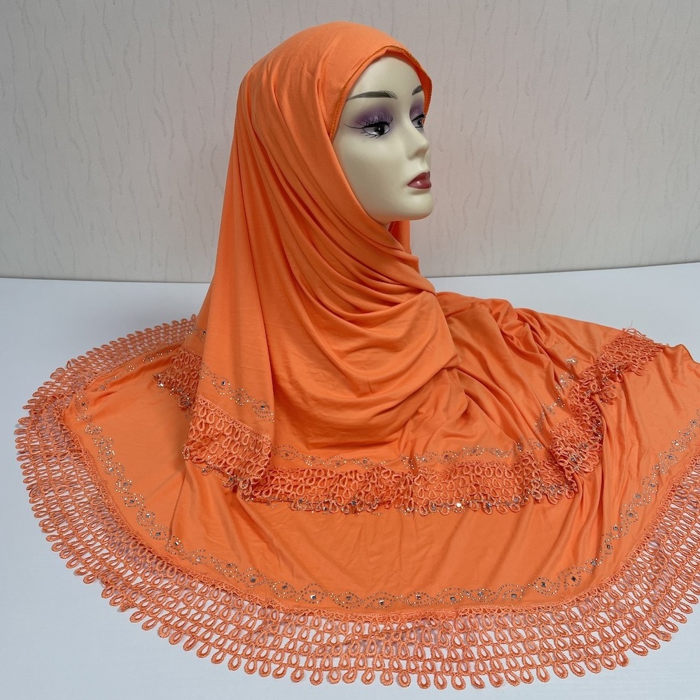 Big Size Muslim Hijab Malaysia Arab New Fashion Style Traditional 100% Cotton Rhinestone Embroidery Scarf